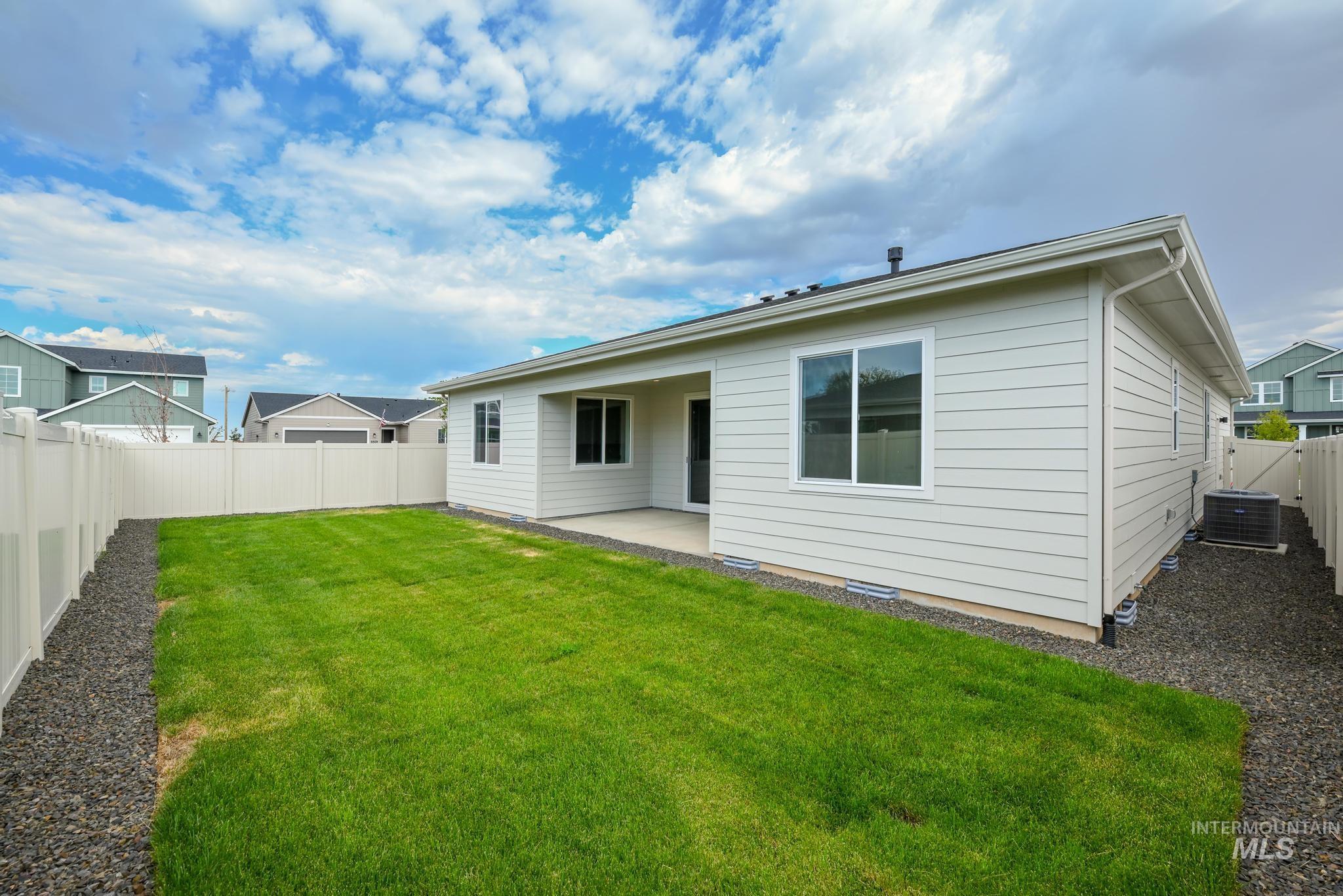1872 W Arya St, Kuna, Idaho 83634, 3 Bedrooms, 2 Bathrooms, Residential For Sale, Price $529,000,MLS 98998714
