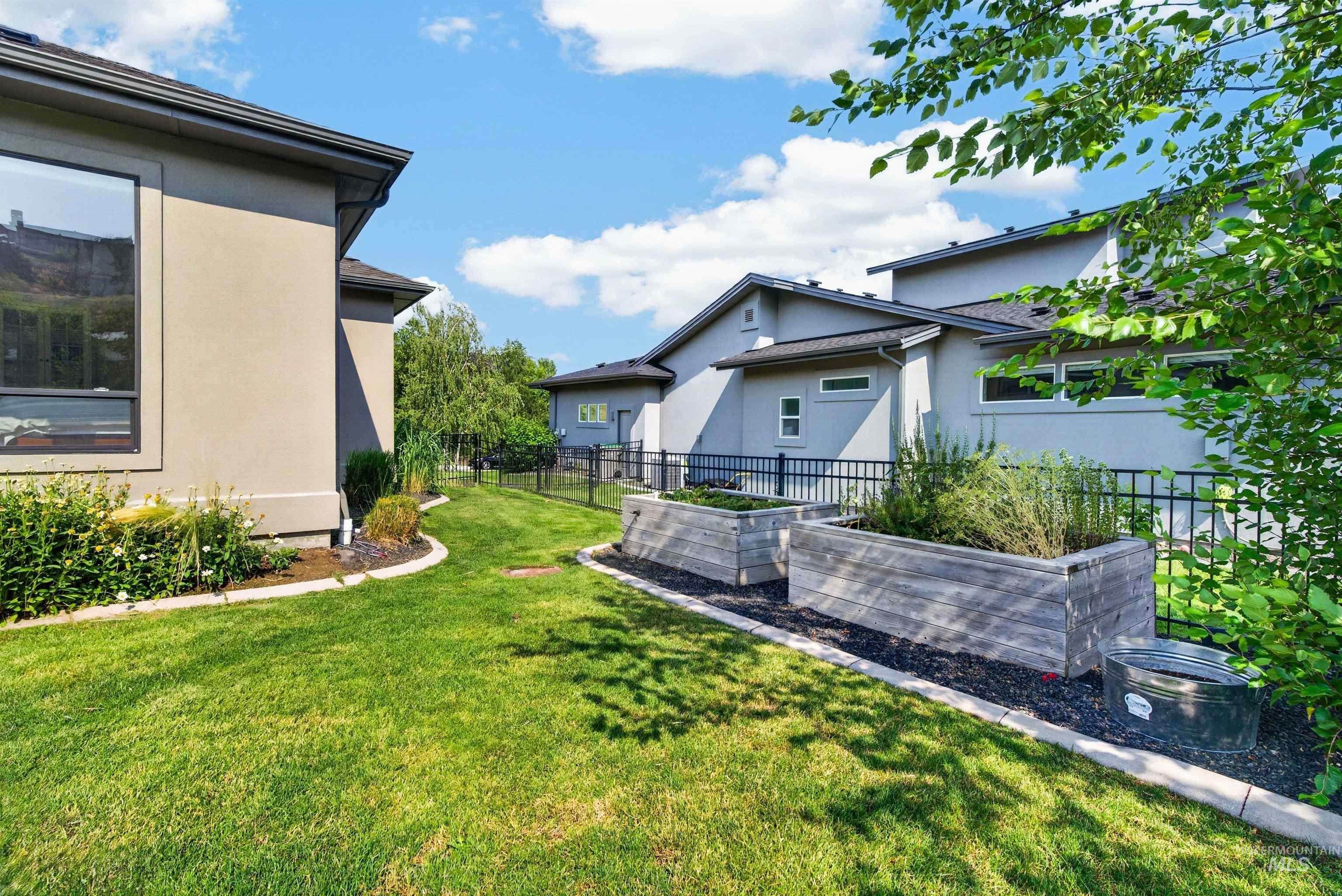 4192 N Arrow Villa Way, Boise, Idaho 83703, 3 Bedrooms, 2.5 Bathrooms, Residential For Sale, Price $1,275,000,MLS 98998715