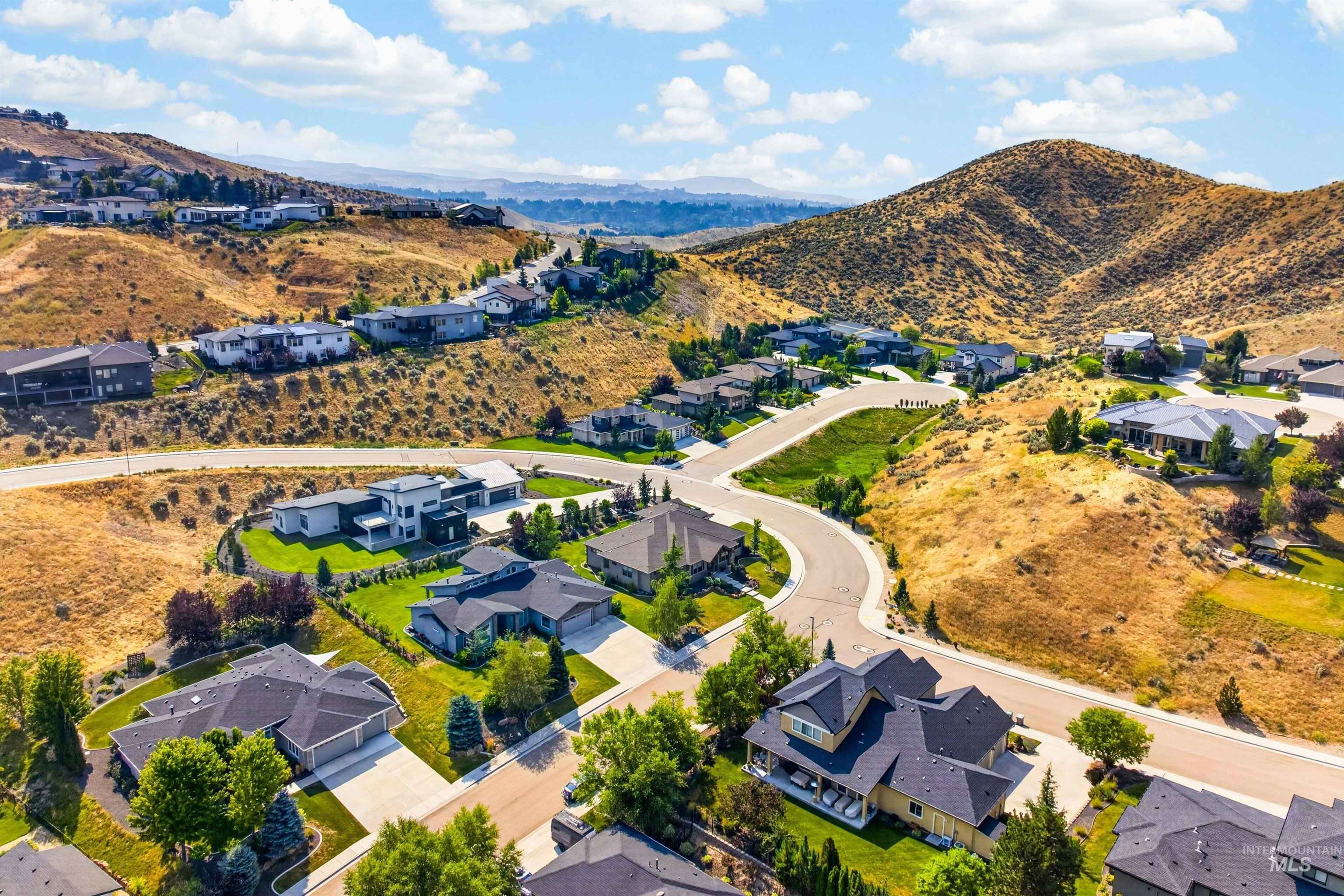 4192 N Arrow Villa Way, Boise, Idaho 83703, 3 Bedrooms, 2.5 Bathrooms, Residential For Sale, Price $1,275,000,MLS 98998715