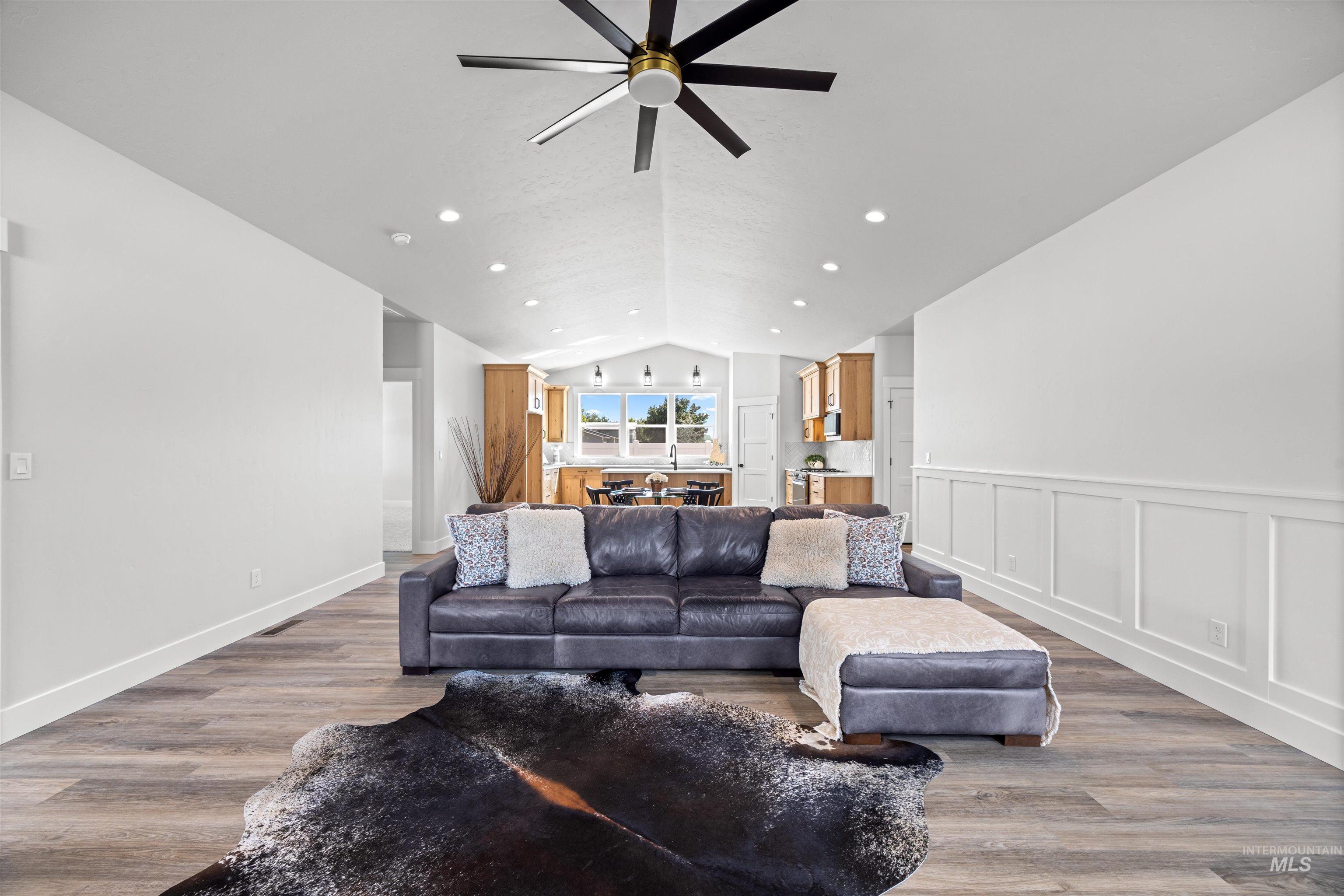 958 S Almond St, Nampa, Idaho 83686, 3 Bedrooms, 2 Bathrooms, Residential For Sale, Price $484,900, 98998716