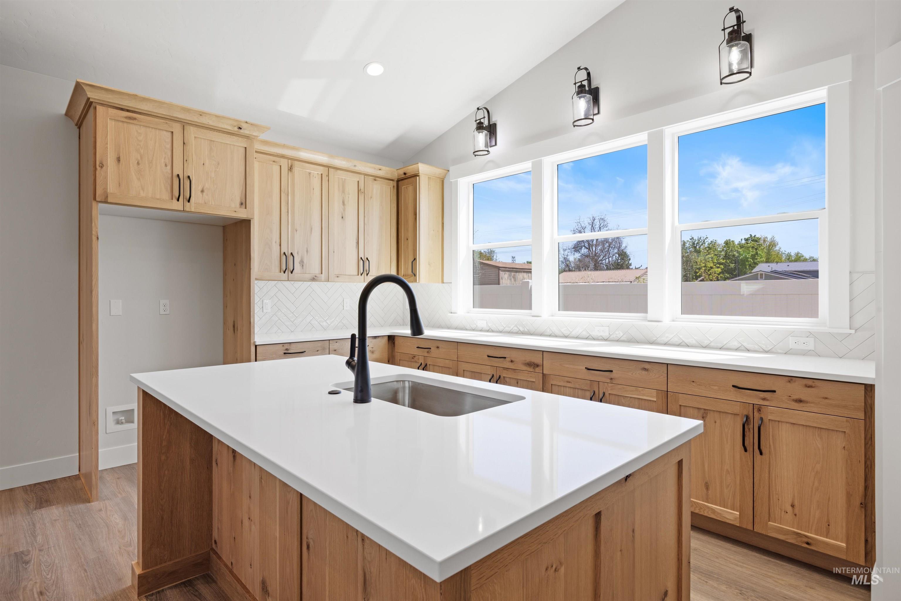 958 S Almond St, Nampa, Idaho 83686, 3 Bedrooms, 2 Bathrooms, Residential For Sale, Price $484,900, 98998716