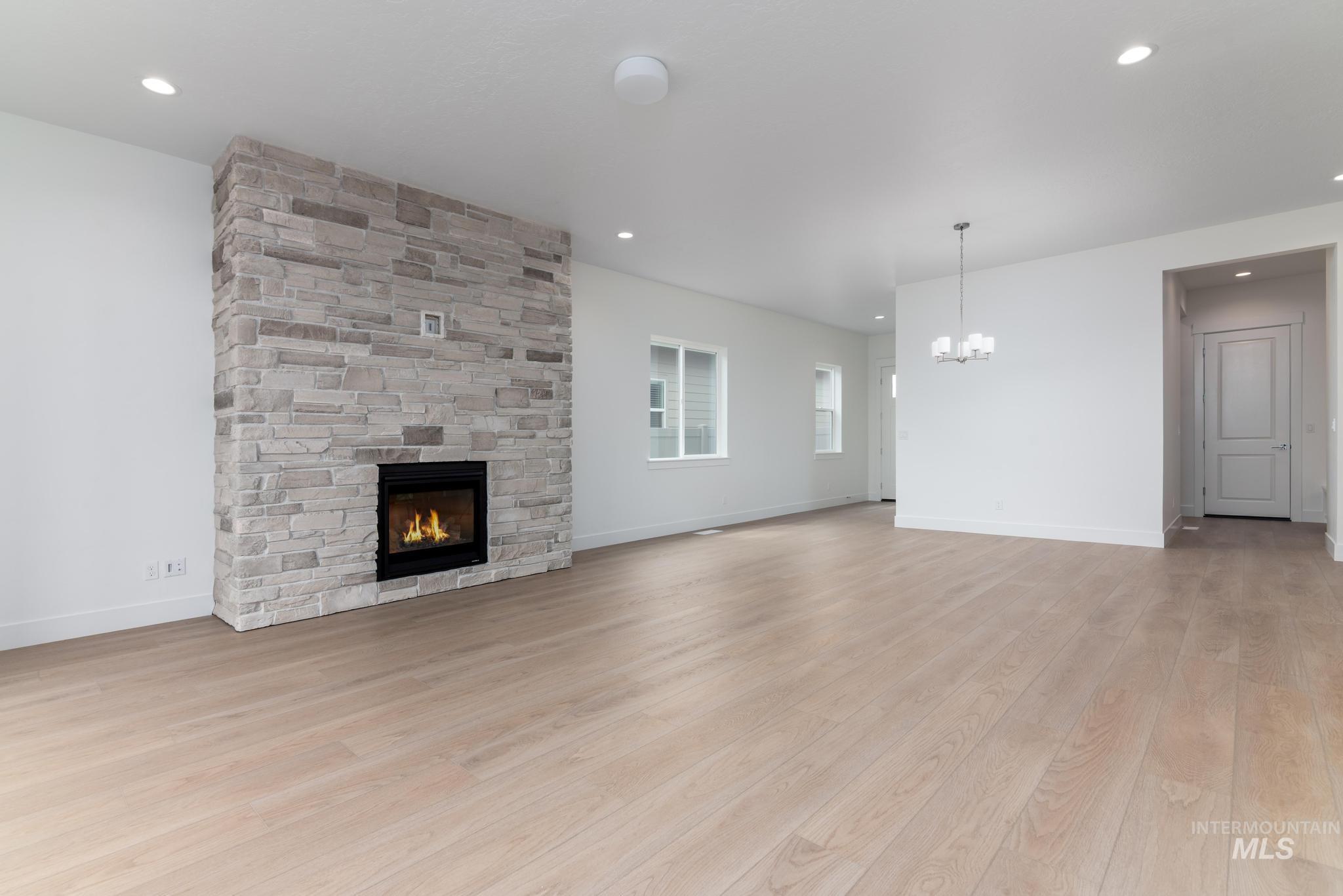2622 N Leatherwood Ave, Star, Idaho 83669, 2 Bedrooms, 2 Bathrooms, Residential For Sale, Price $569,000,MLS 98998718
