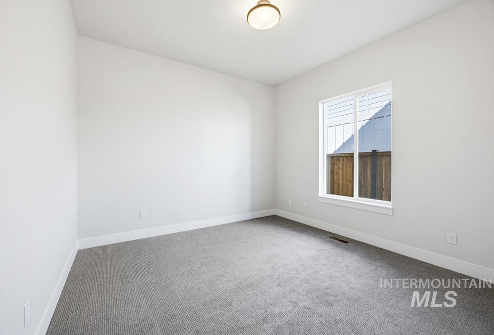 2141 E Thea Dr, Kuna, Idaho 83634, 4 Bedrooms, 3 Bathrooms, Residential For Sale, Price $824,900,MLS 98998722