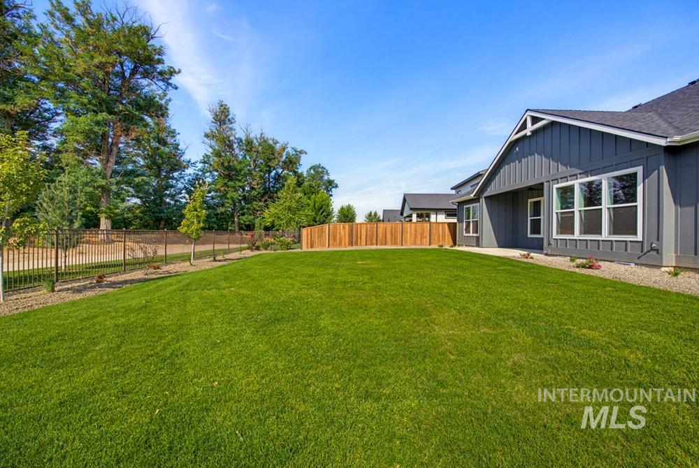 2141 E Thea Dr, Kuna, Idaho 83634, 4 Bedrooms, 3 Bathrooms, Residential For Sale, Price $824,900,MLS 98998722