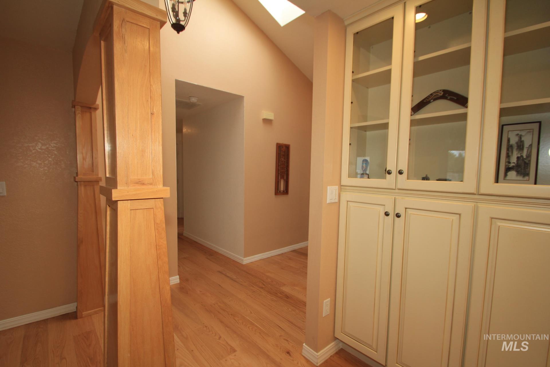 3728 W Sugar Creek Dr., Meridian, Idaho 83646, 3 Bedrooms, 2 Bathrooms, Residential For Sale, Price $476,900, 98998723