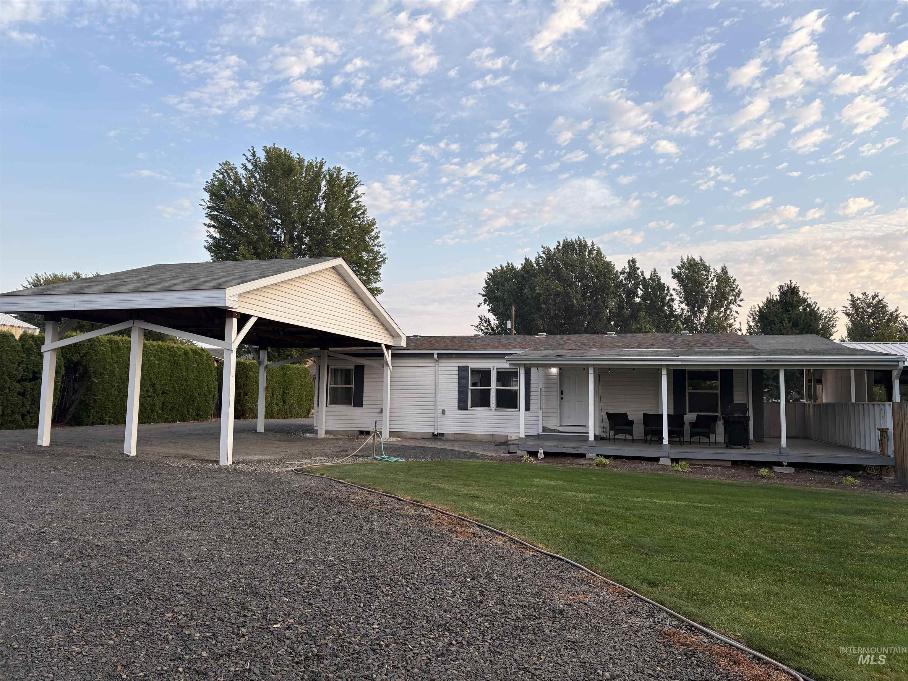 1630 Birch Ave #A & #B, Lewiston, Idaho 83501, 3 Bedrooms, 2 Bathrooms, Residential Income For Sale, Price $585,000,MLS 98998726