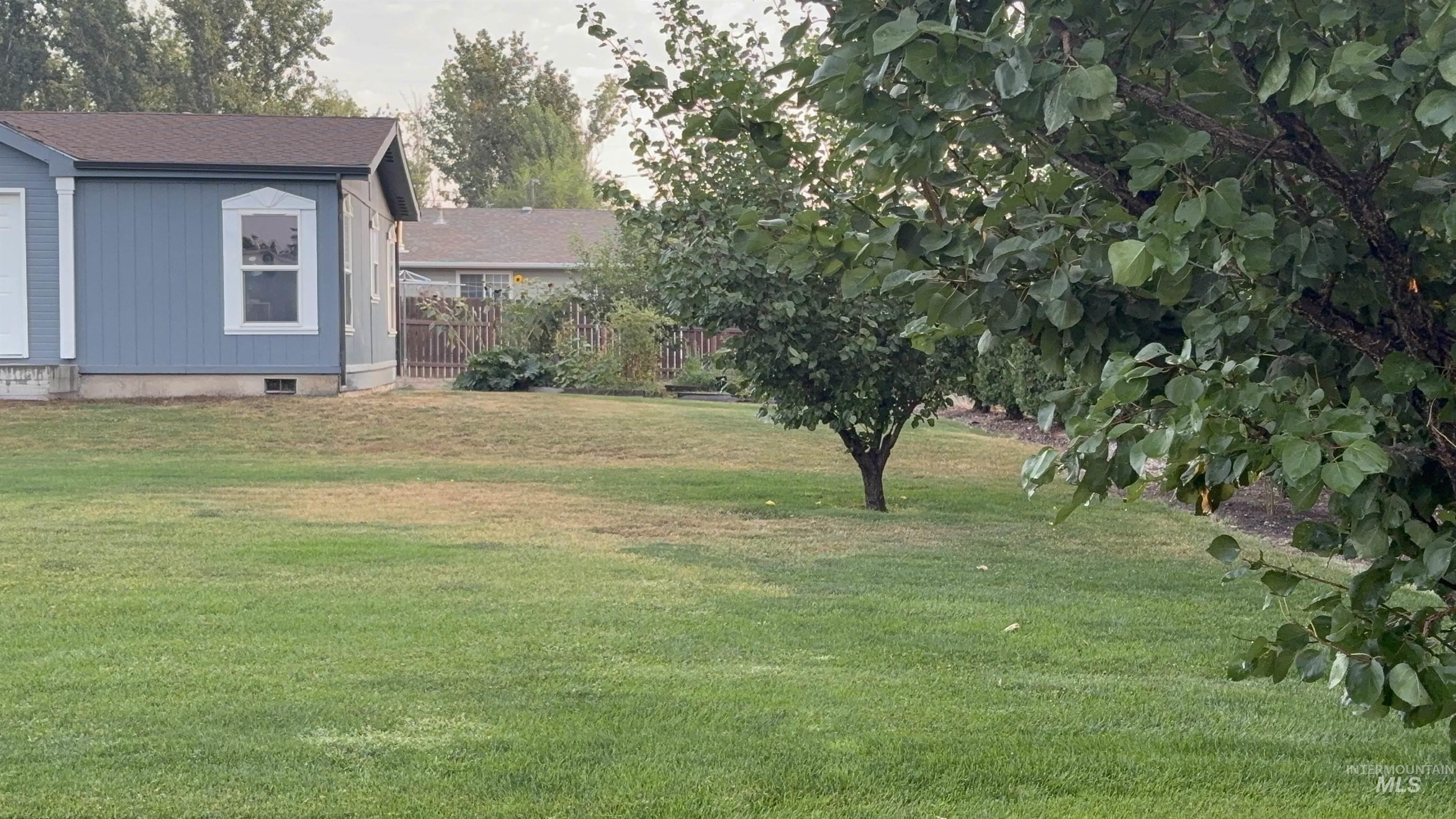 1630 Birch Ave #A & #B, Lewiston, Idaho 83501, 3 Bedrooms, 2 Bathrooms, Residential Income For Sale, Price $585,000,MLS 98998726