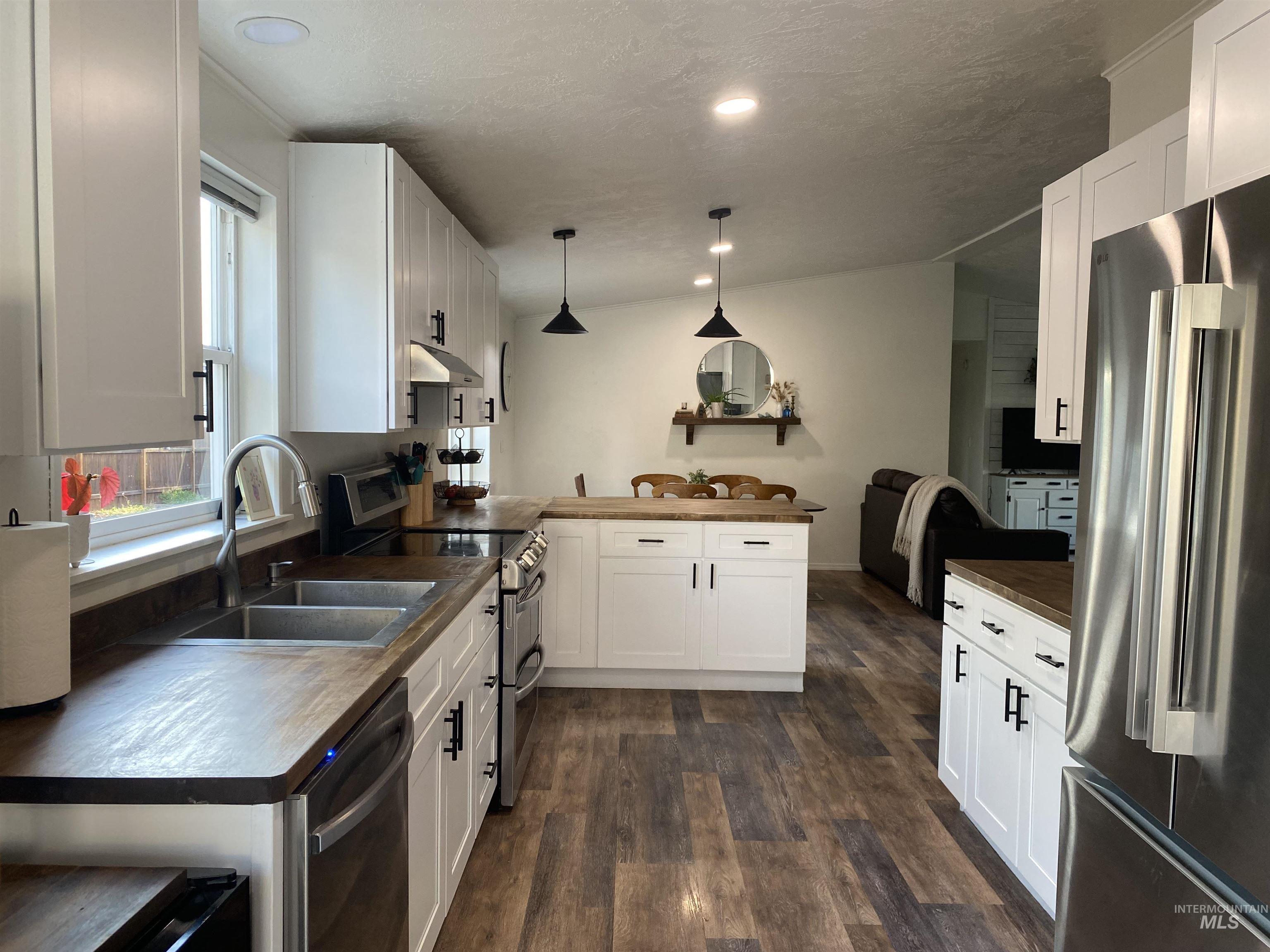 1630 Birch Ave #A & #B, Lewiston, Idaho 83501, 3 Bedrooms, 2 Bathrooms, Residential Income For Sale, Price $585,000,MLS 98998726