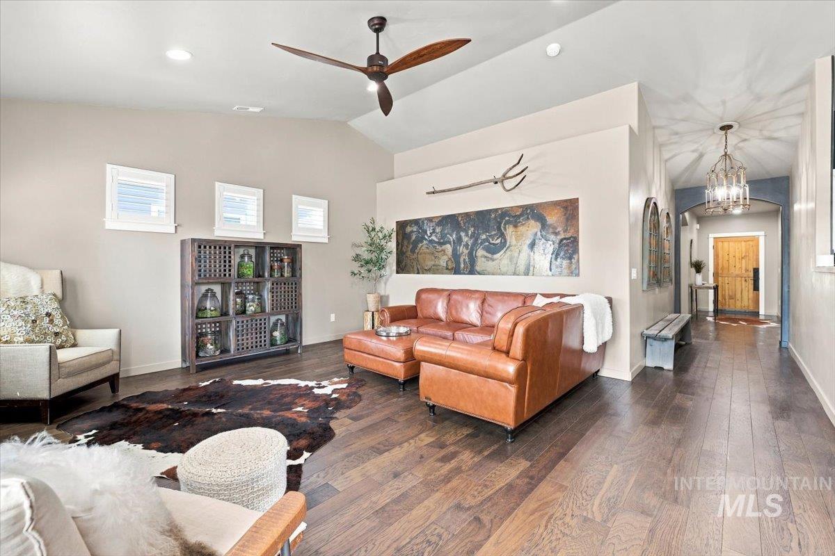 11341 W Mountain Iris St, Star, Idaho 83669, 3 Bedrooms, 2 Bathrooms, Residential For Sale, Price $585,000,MLS 98998727