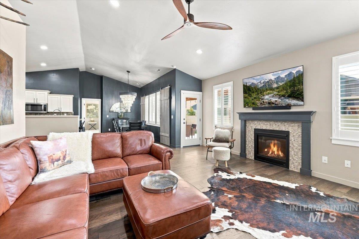 11341 W Mountain Iris St, Star, Idaho 83669, 3 Bedrooms, 2 Bathrooms, Residential For Sale, Price $585,000,MLS 98998727