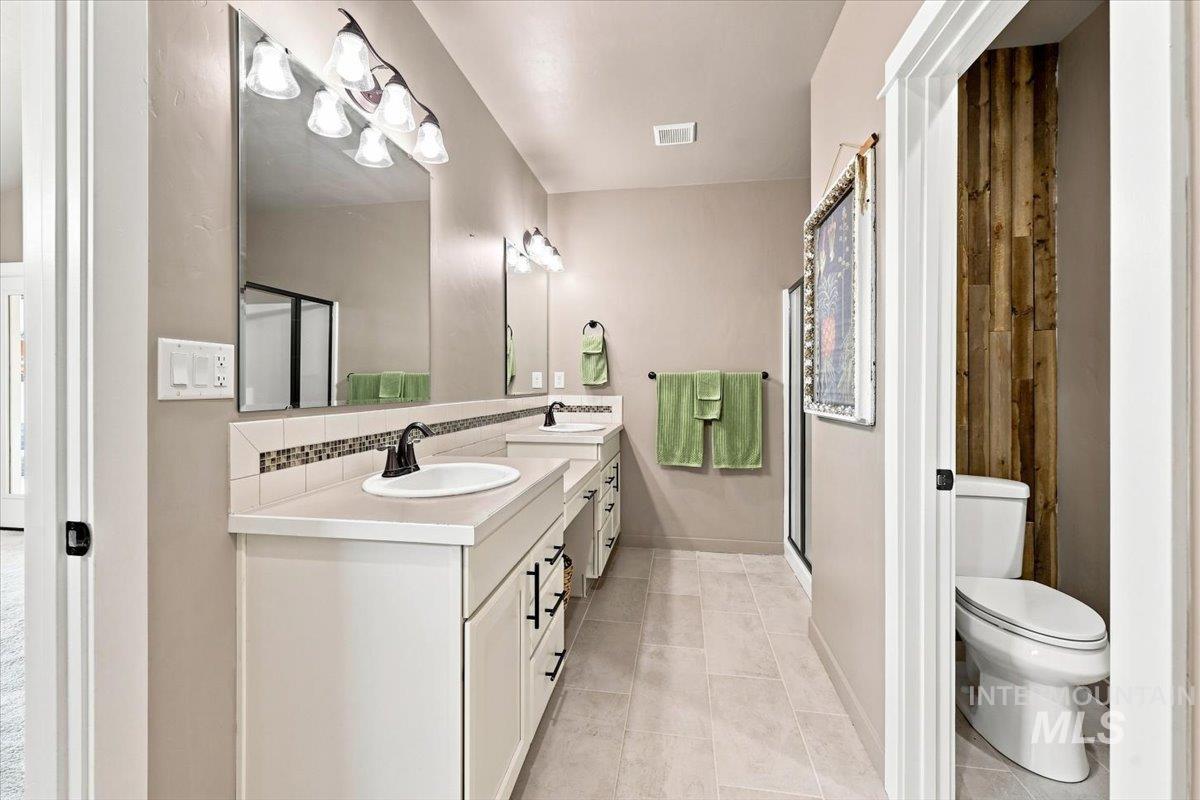 11341 W Mountain Iris St, Star, Idaho 83669, 3 Bedrooms, 2 Bathrooms, Residential For Sale, Price $585,000,MLS 98998727