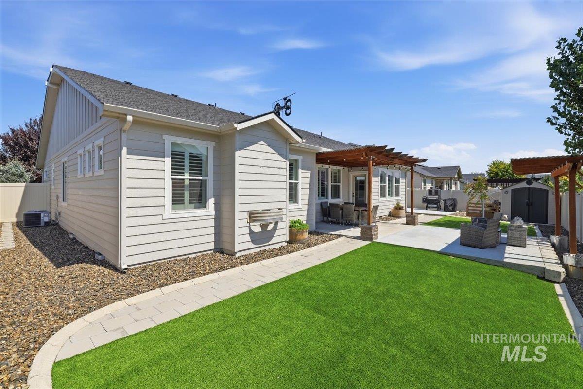 11341 W Mountain Iris St, Star, Idaho 83669, 3 Bedrooms, 2 Bathrooms, Residential For Sale, Price $585,000,MLS 98998727
