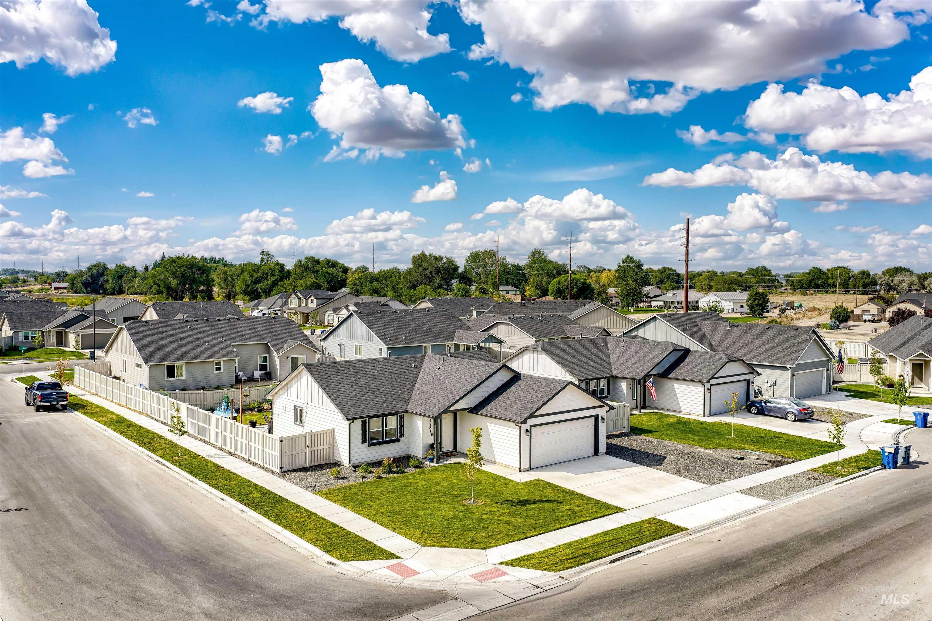 4781 E Cotton Dr, Nampa, Idaho 83686, 3 Bedrooms, 2 Bathrooms, Residential For Sale, Price $369,900,MLS 98998728