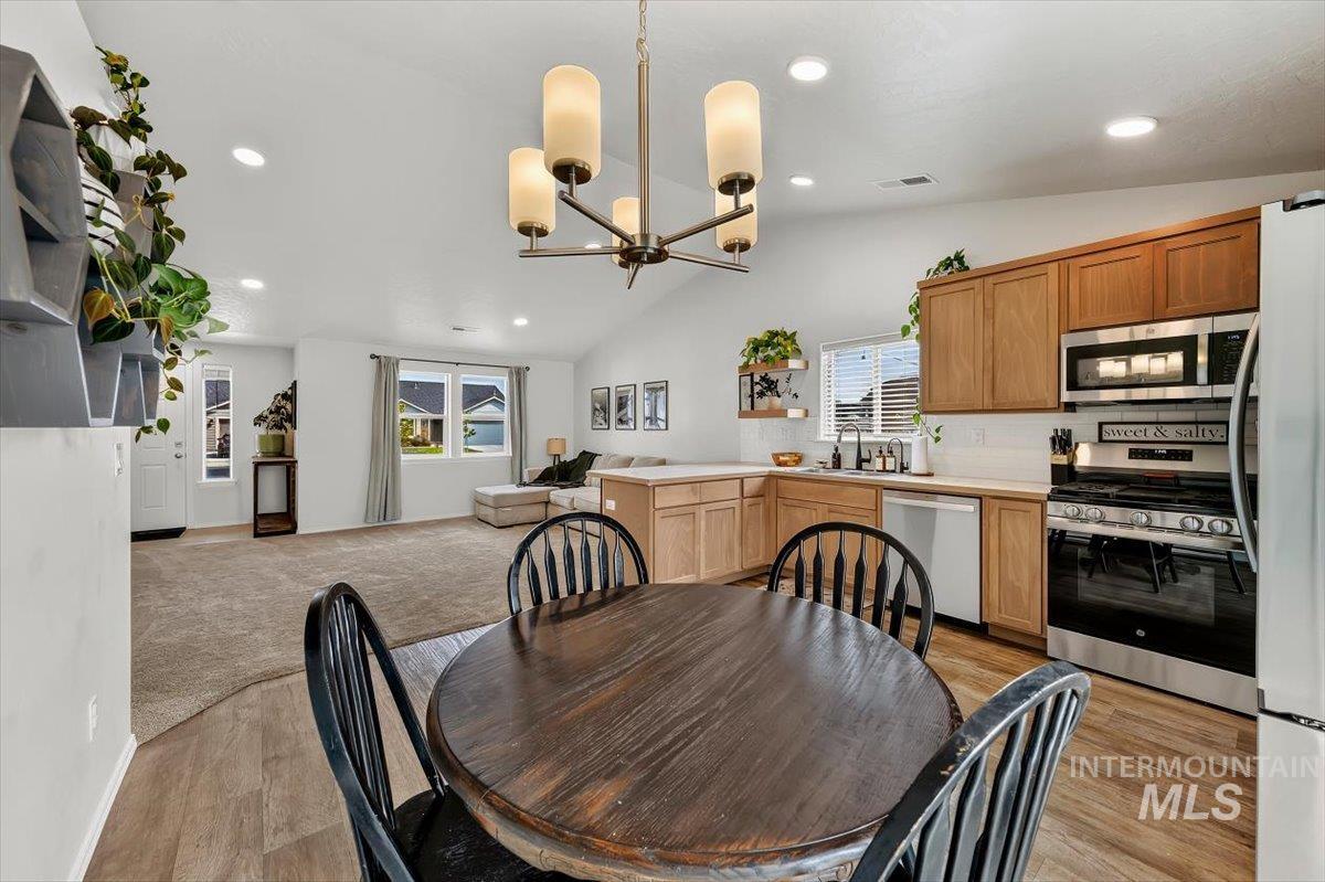 4781 E Cotton Dr, Nampa, Idaho 83686, 3 Bedrooms, 2 Bathrooms, Residential For Sale, Price $369,900,MLS 98998728