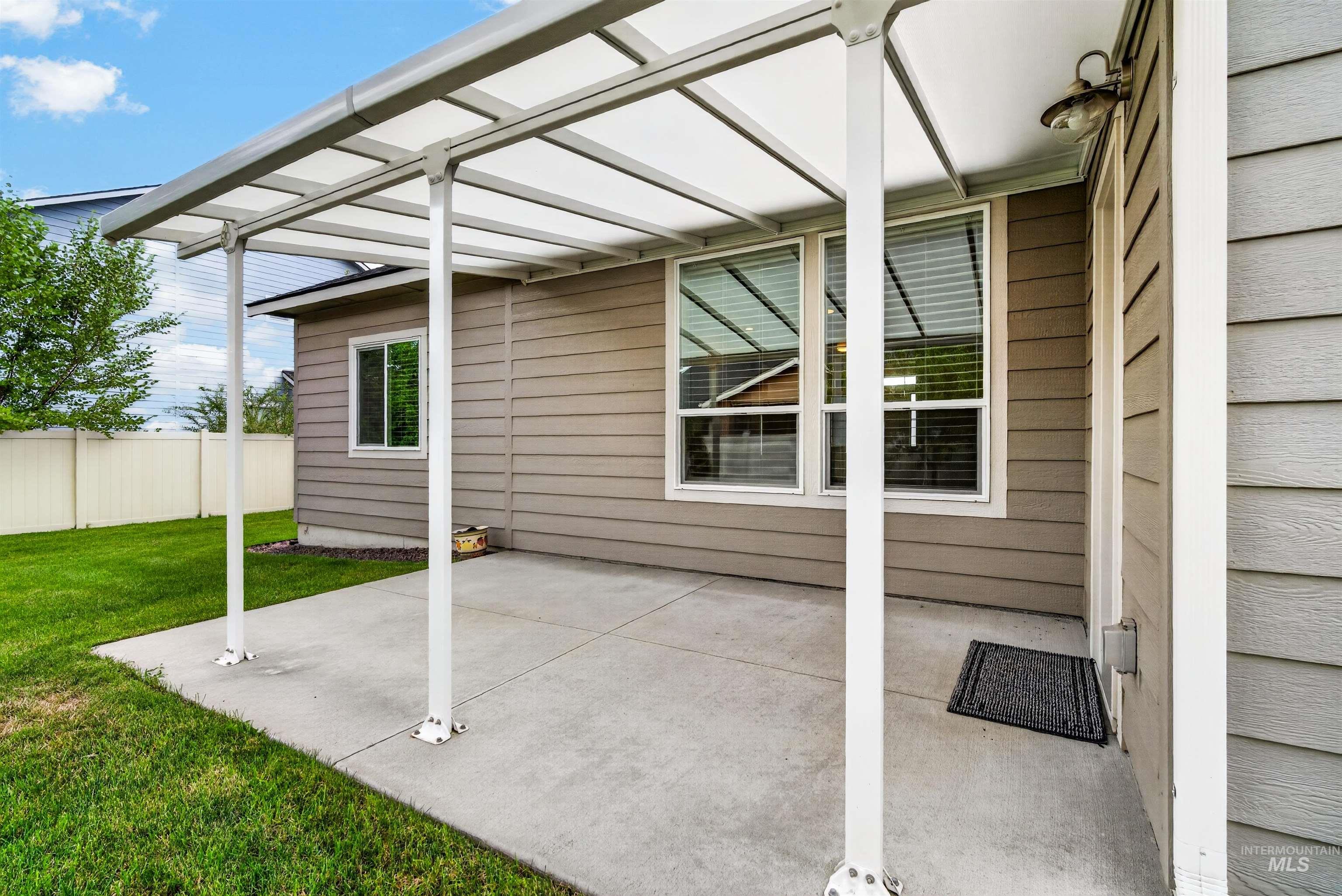 4140 W Stone House, Eagle, Idaho 83616, 3 Bedrooms, 2 Bathrooms, Residential For Sale, Price $595,000,MLS 98998730