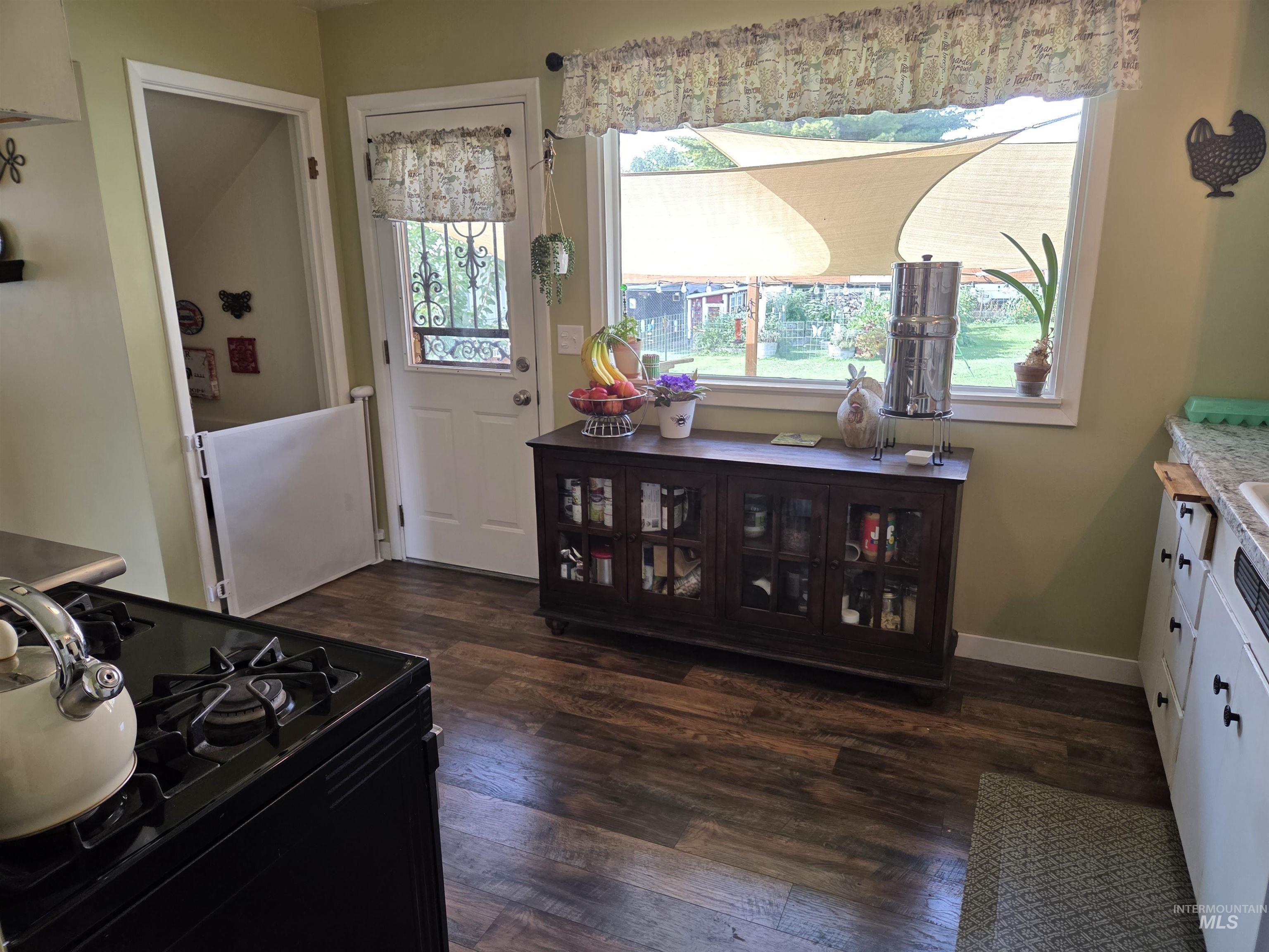 431 Linden Drive, Lewiston, Idaho 83501, 4 Bedrooms, 2.5 Bathrooms, Residential For Sale, Price $390,000, 98998733