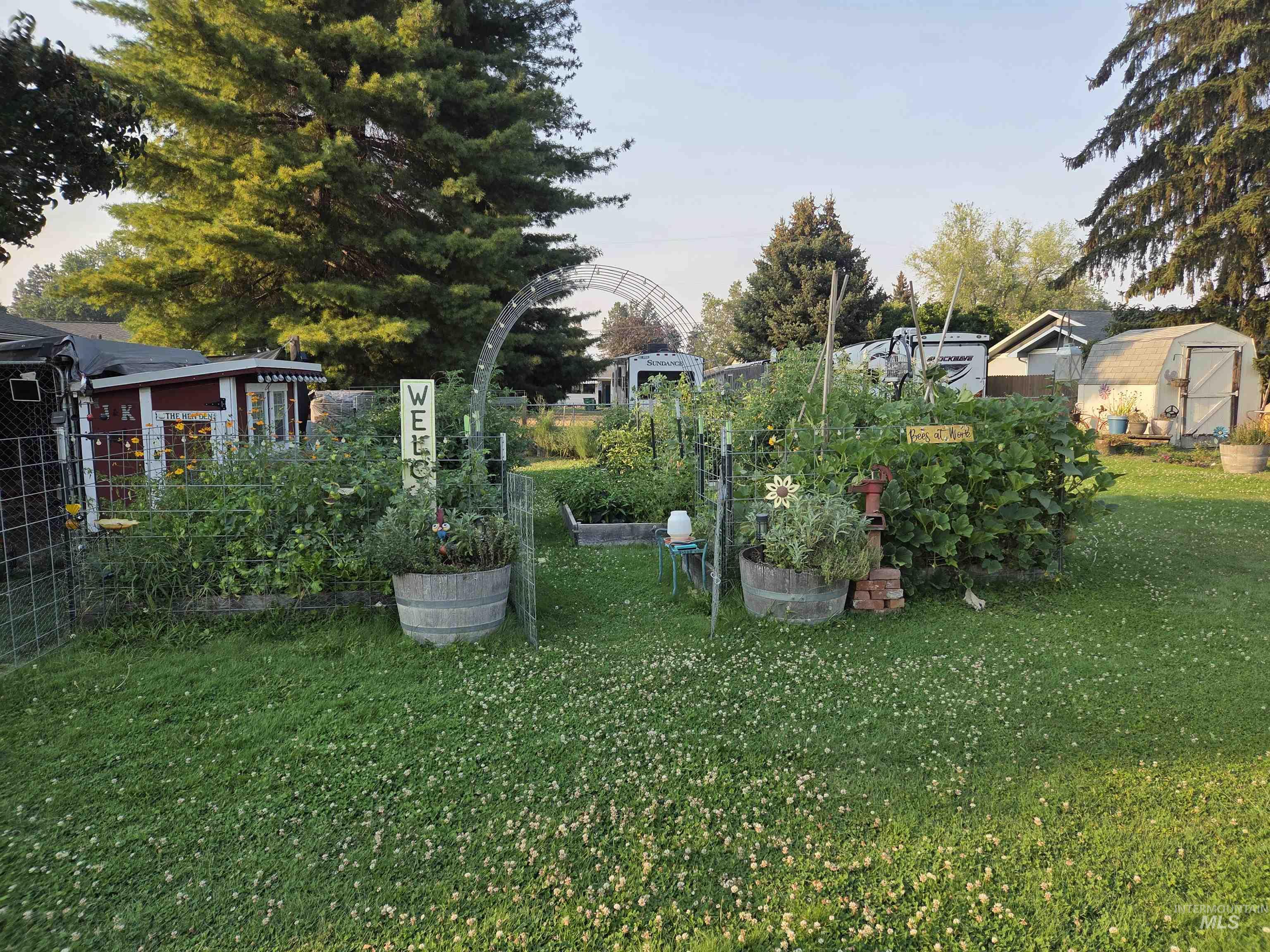 431 Linden Drive, Lewiston, Idaho 83501, 4 Bedrooms, 2.5 Bathrooms, Residential For Sale, Price $390,000, 98998733