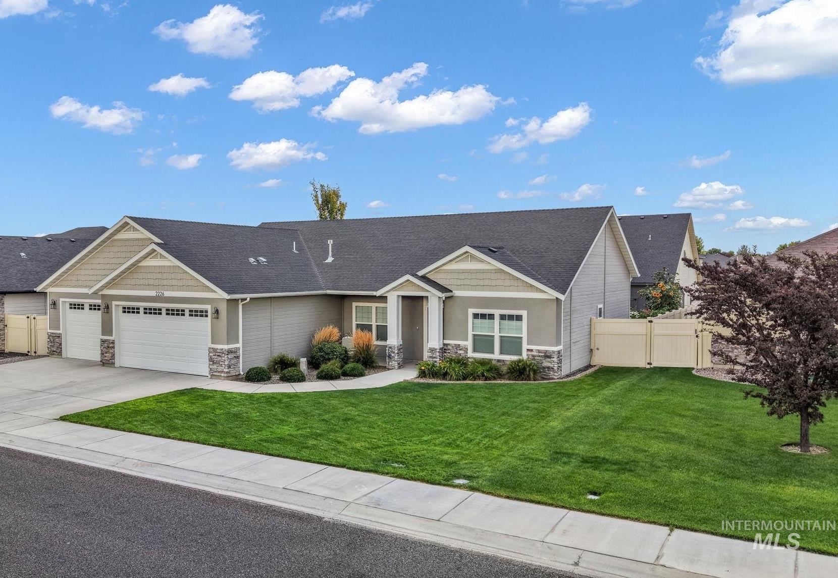 2226 Coolwater Street, Twin Falls, Idaho 83301, 3 Bedrooms, 2.5 Bathrooms, Residential For Sale, Price $560,000,MLS 98998736