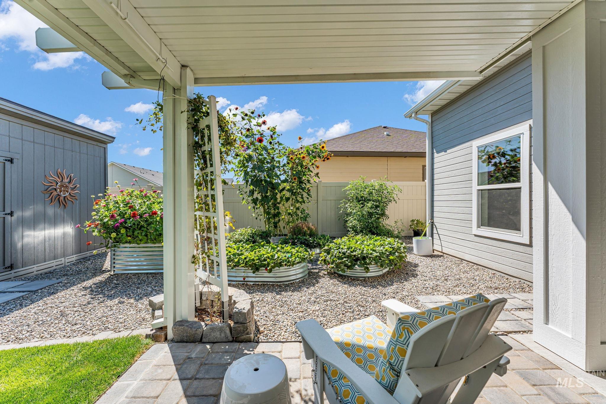 2226 Coolwater Street, Twin Falls, Idaho 83301, 3 Bedrooms, 2.5 Bathrooms, Residential For Sale, Price $560,000,MLS 98998736