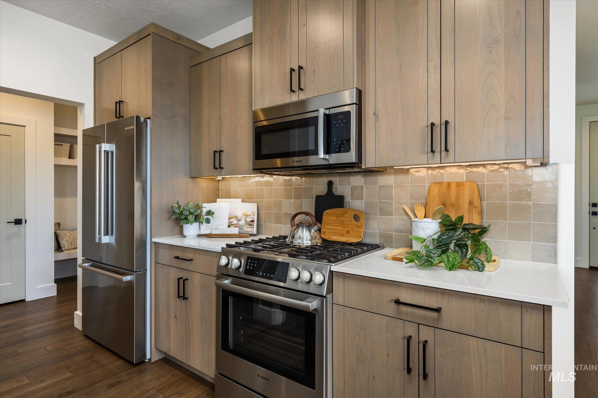 6416 S Astoria Ave, Meridian, Idaho 83642, 4 Bedrooms, 2.5 Bathrooms, Residential For Sale, Price $550,000,MLS 98998740