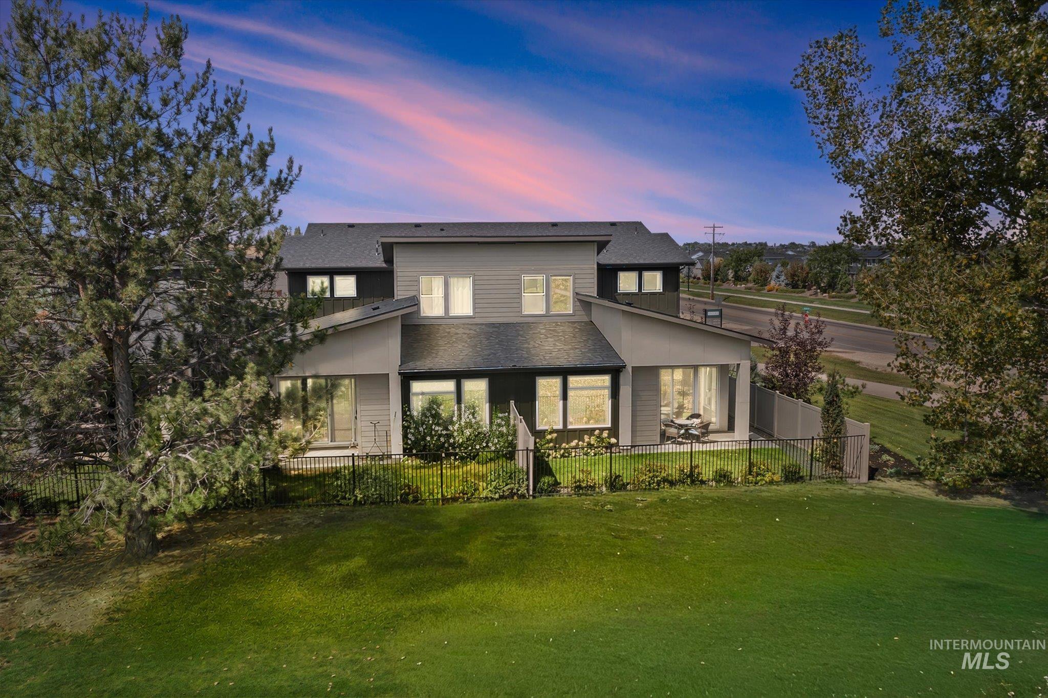 6416 S Astoria Ave, Meridian, Idaho 83642, 4 Bedrooms, 2.5 Bathrooms, Residential For Sale, Price $550,000,MLS 98998740