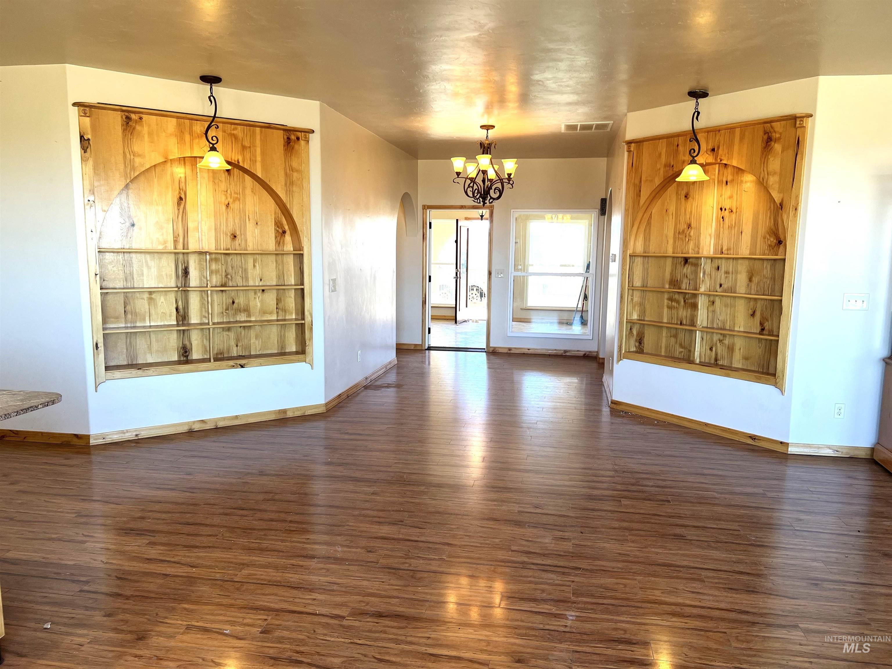 3248 N 2800 East, Twin Falls, Idaho 83301, 4 Bedrooms, 3 Bathrooms, Residential For Sale, Price $749,000,MLS 98998743