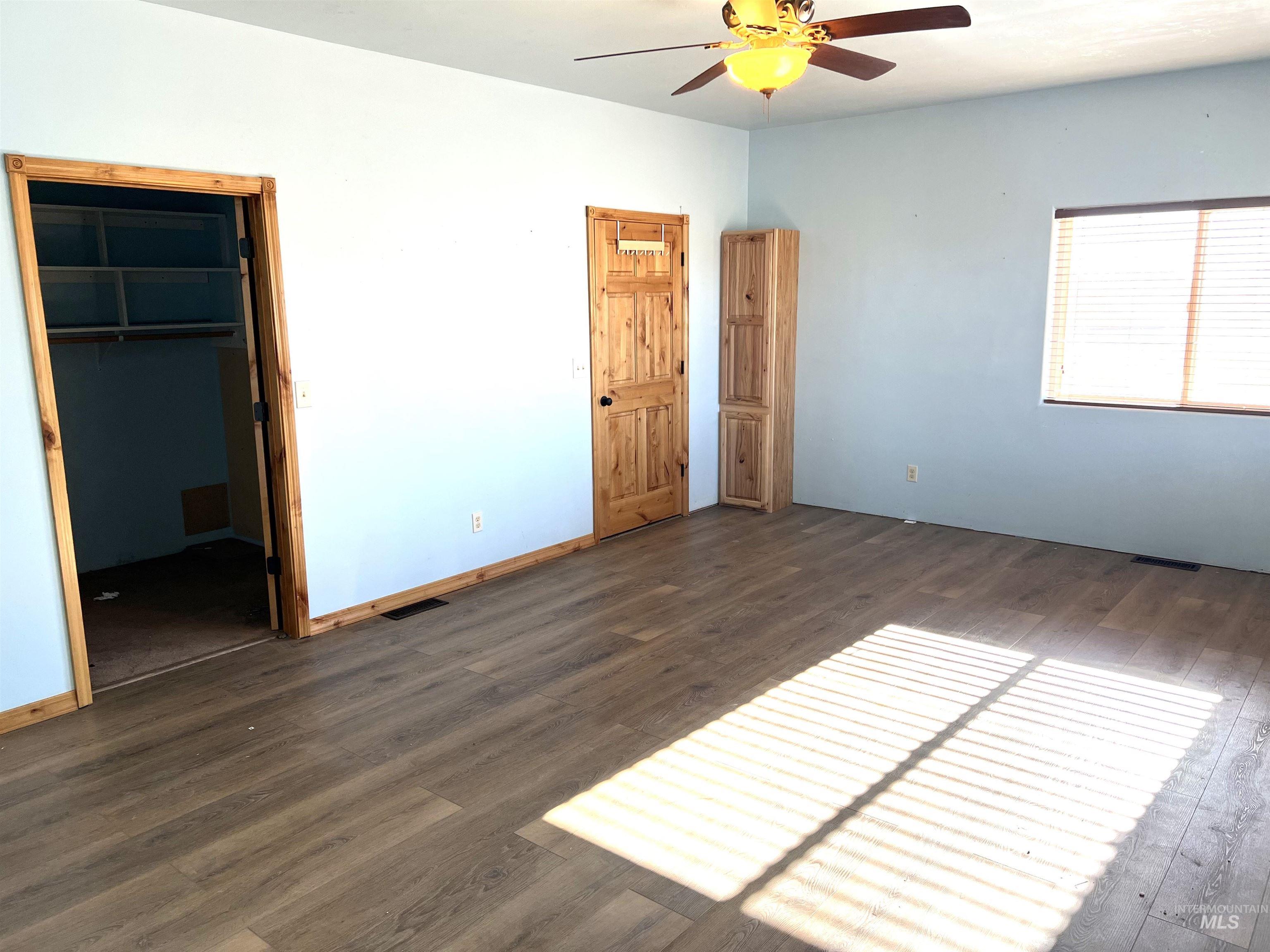 3248 N 2800 East, Twin Falls, Idaho 83301, 4 Bedrooms, 3 Bathrooms, Residential For Sale, Price $749,000,MLS 98998743