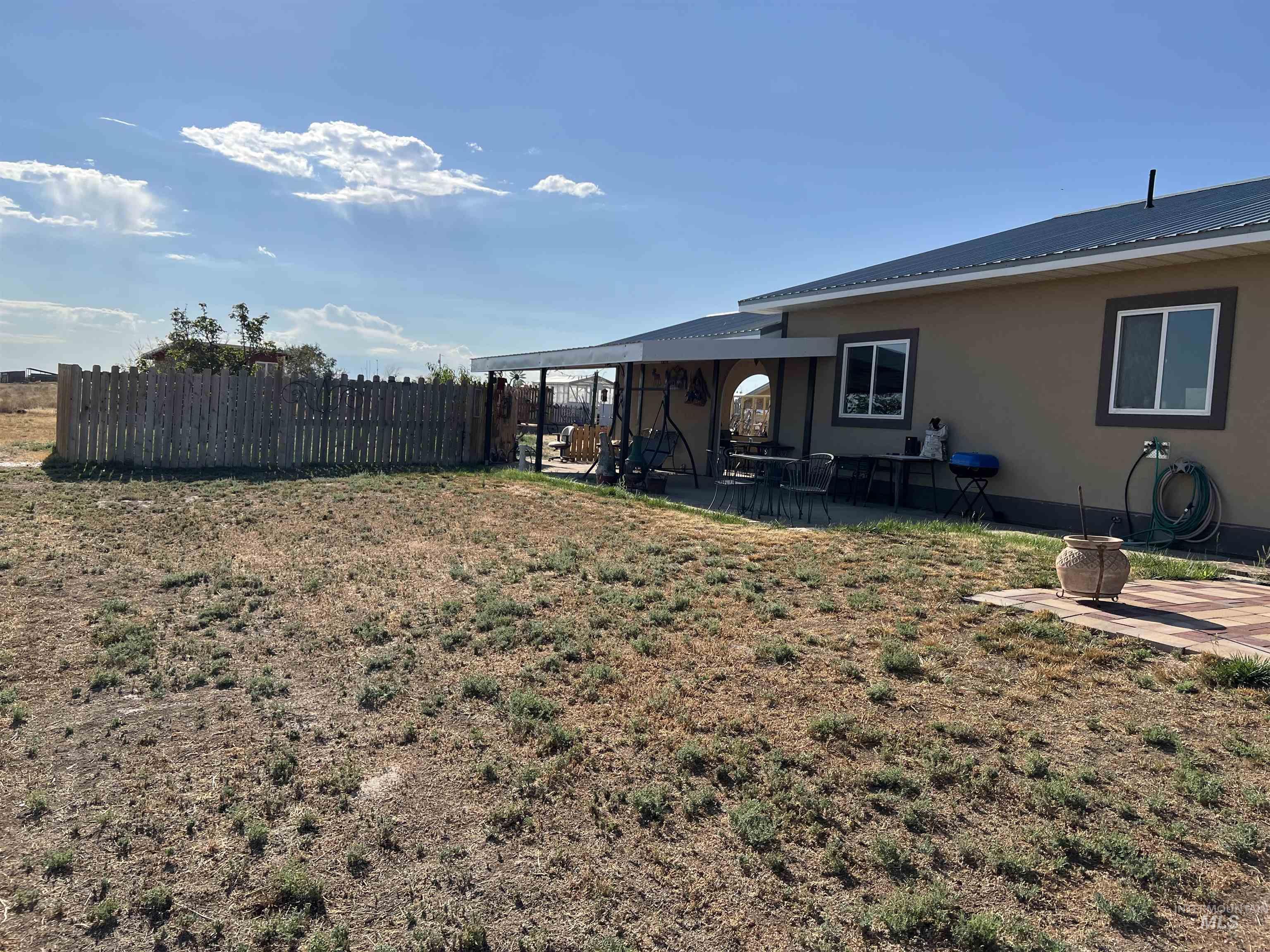 3248 N 2800 East, Twin Falls, Idaho 83301, 4 Bedrooms, 3 Bathrooms, Residential For Sale, Price $749,000, 98998743