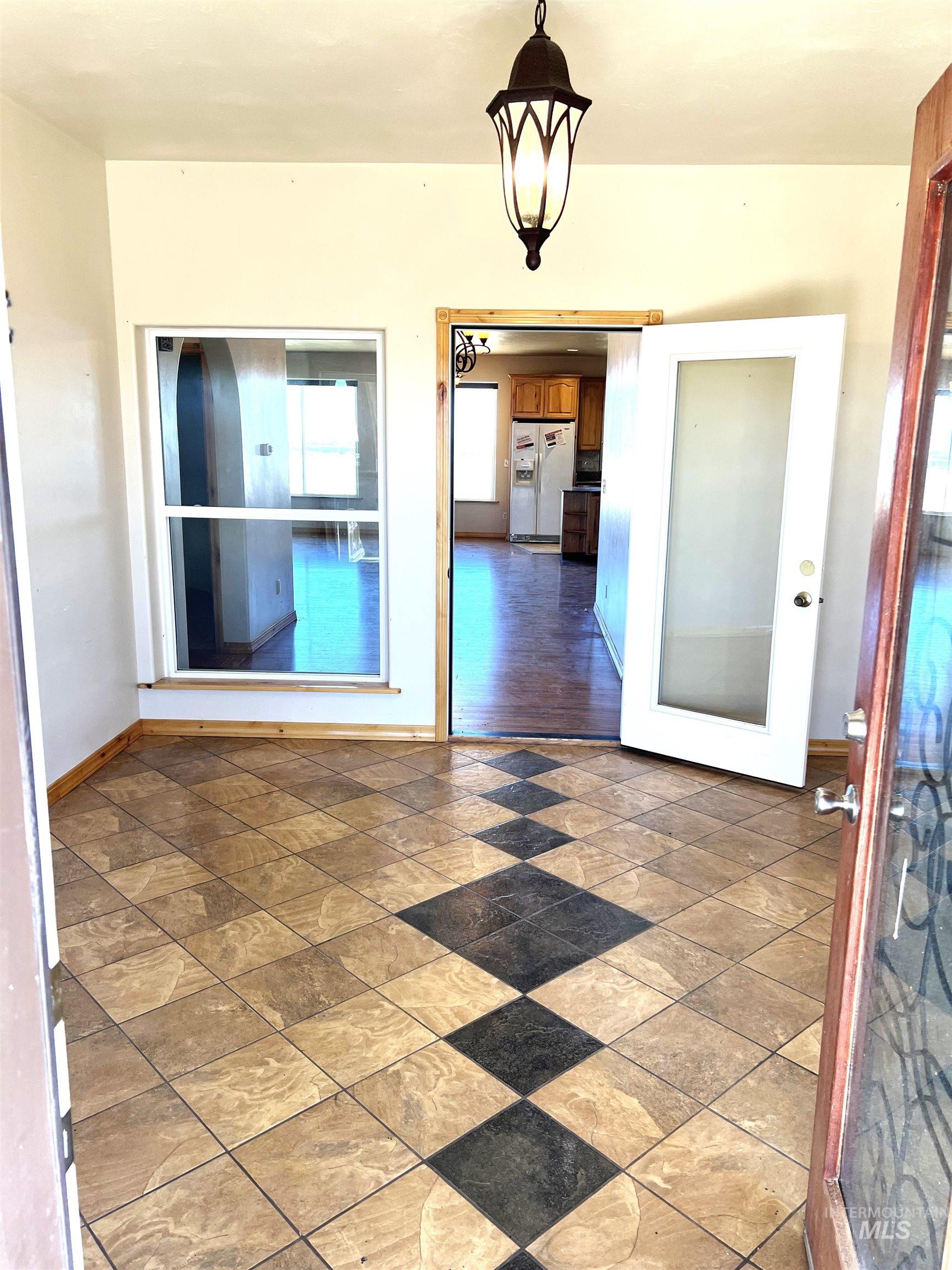 3248 N 2800 East, Twin Falls, Idaho 83301, 4 Bedrooms, 3 Bathrooms, Residential For Sale, Price $749,000,MLS 98998743