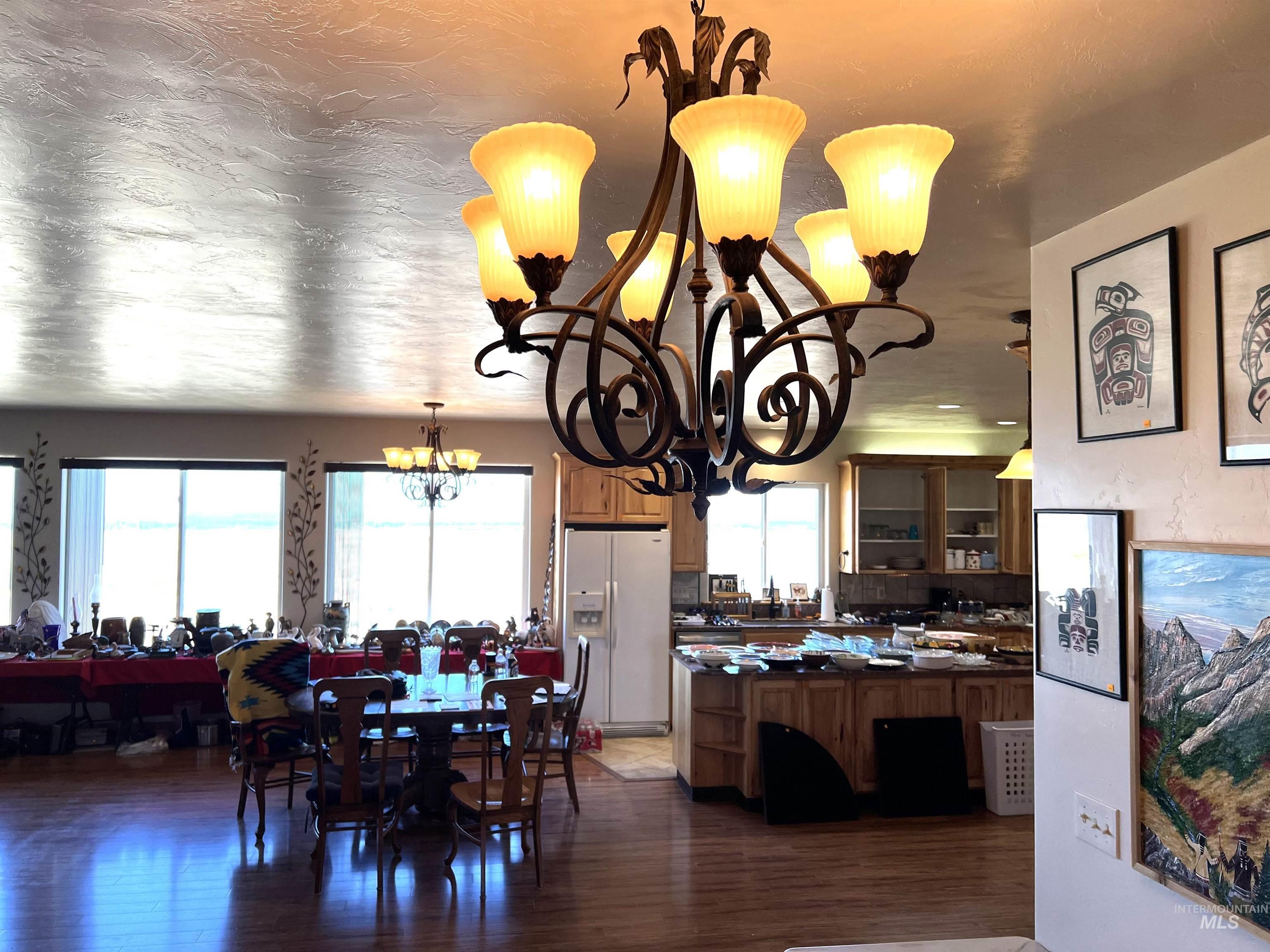 3248 N 2800 East, Twin Falls, Idaho 83301, 4 Bedrooms, 3 Bathrooms, Residential For Sale, Price $749,000, 98998743