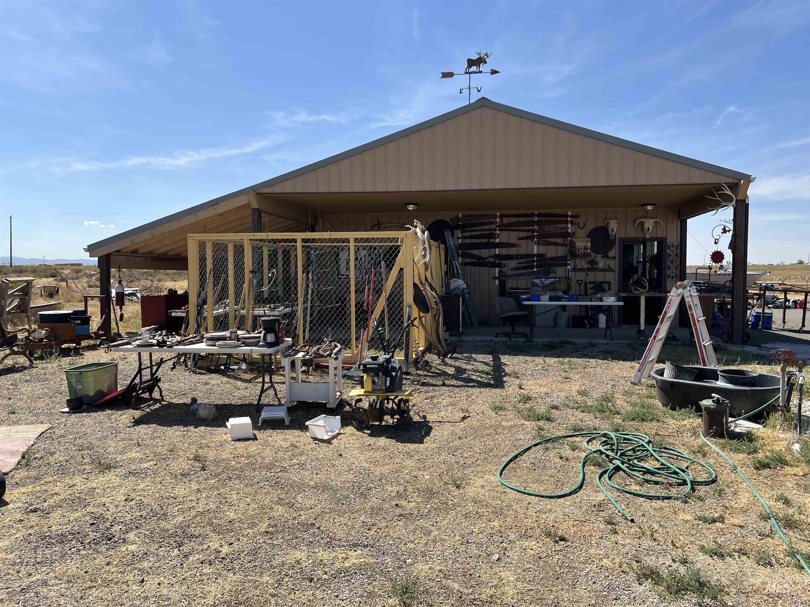 3248 N 2800 East, Twin Falls, Idaho 83301, 4 Bedrooms, 3 Bathrooms, Residential For Sale, Price $749,000, 98998743