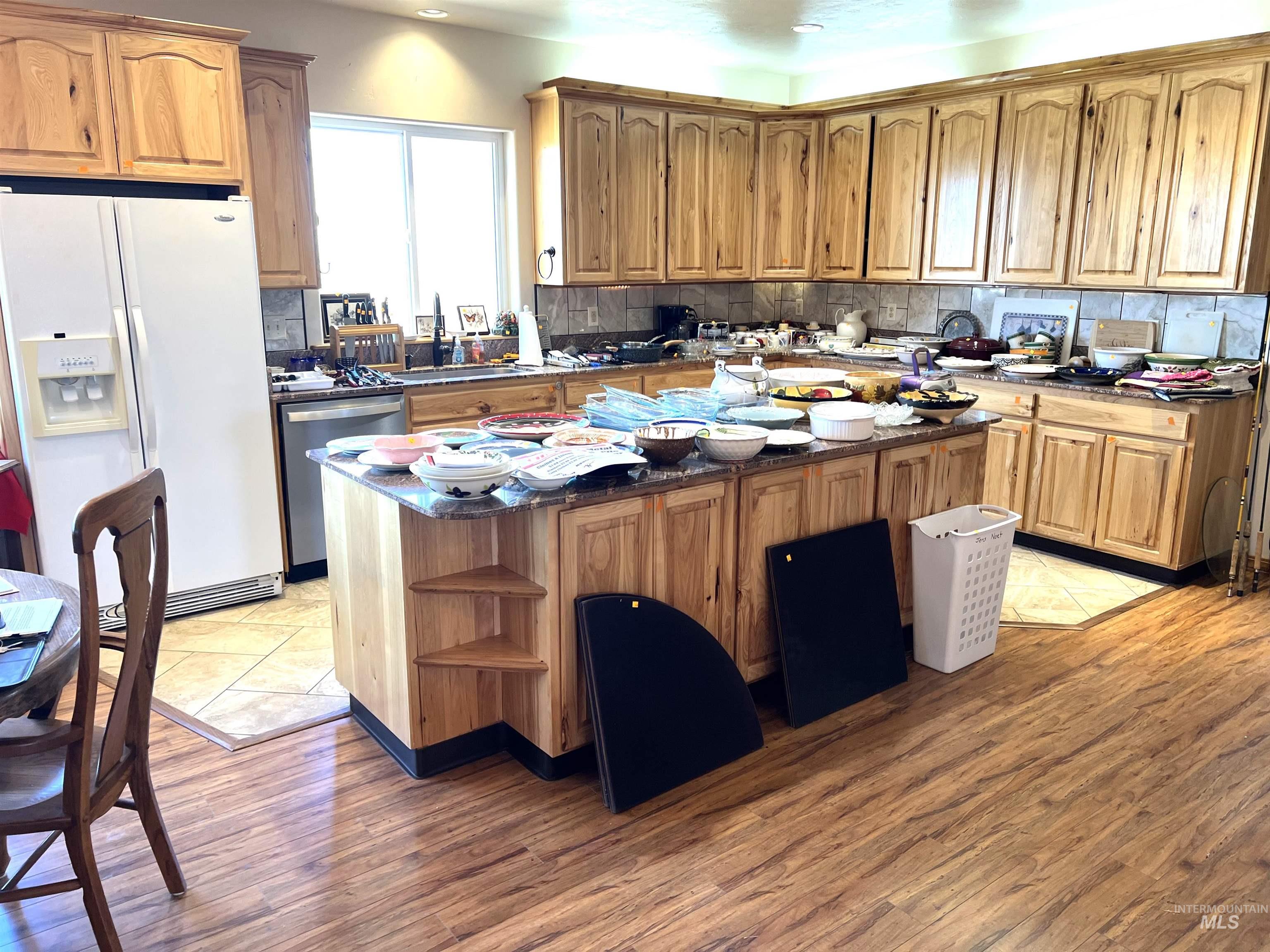 3248 N 2800 East, Twin Falls, Idaho 83301, 4 Bedrooms, 3 Bathrooms, Residential For Sale, Price $749,000, 98998743