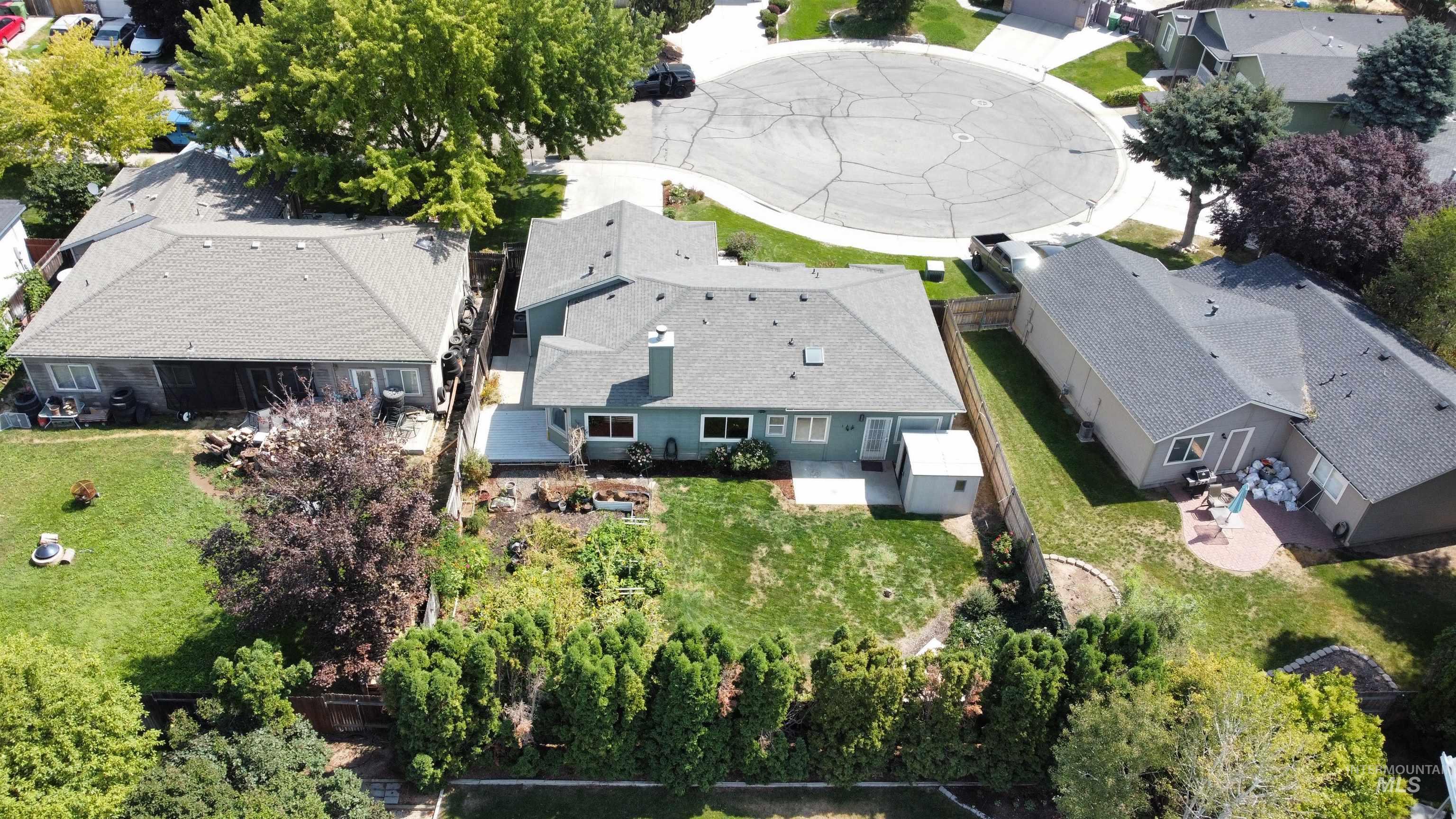 1997 E Gull Cove Pl, Meridian, Idaho 83642, 3 Bedrooms, 2 Bathrooms, Residential For Sale, Price $424,900, 98998744
