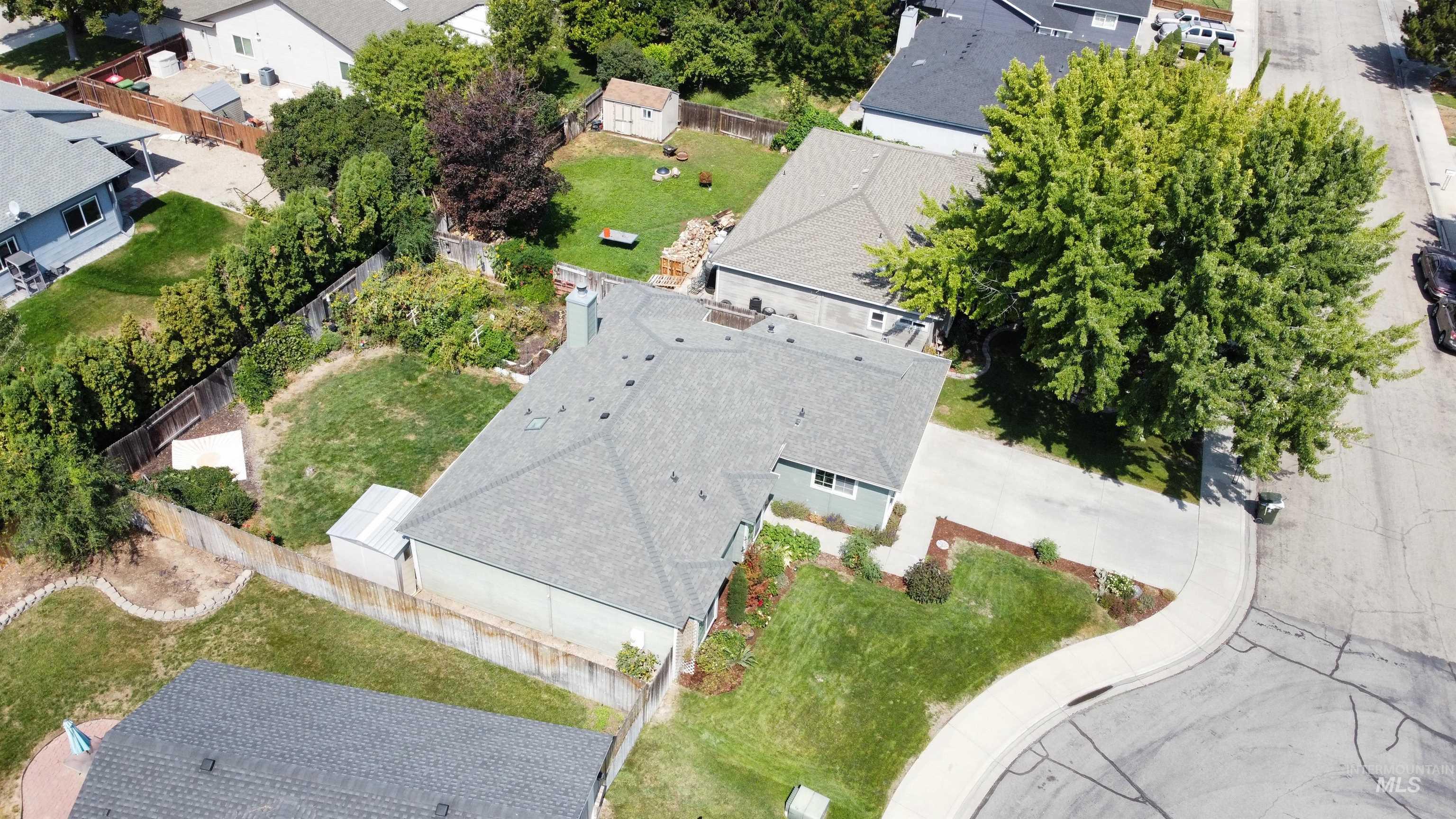 1997 E Gull Cove Pl, Meridian, Idaho 83642, 3 Bedrooms, 2 Bathrooms, Residential For Sale, Price $424,900, 98998744