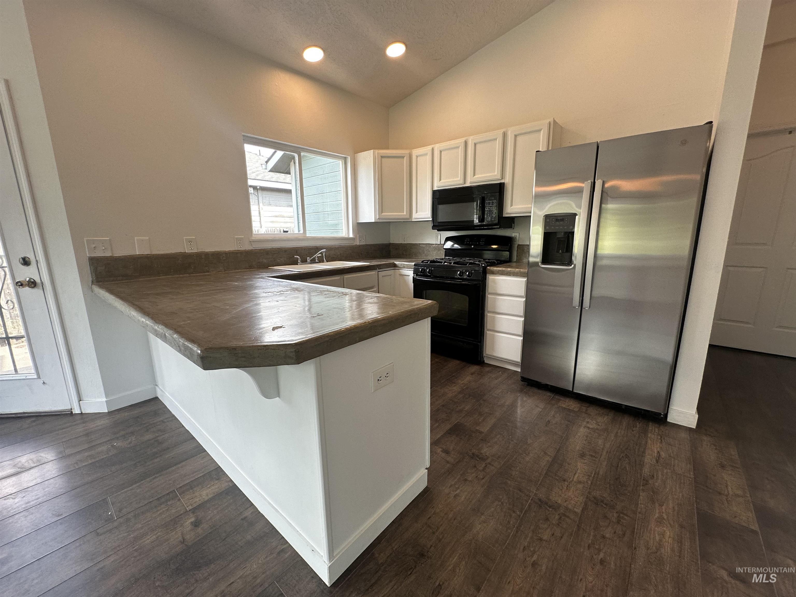 1997 E Gull Cove Pl, Meridian, Idaho 83642, 3 Bedrooms, 2 Bathrooms, Residential For Sale, Price $424,900, 98998744