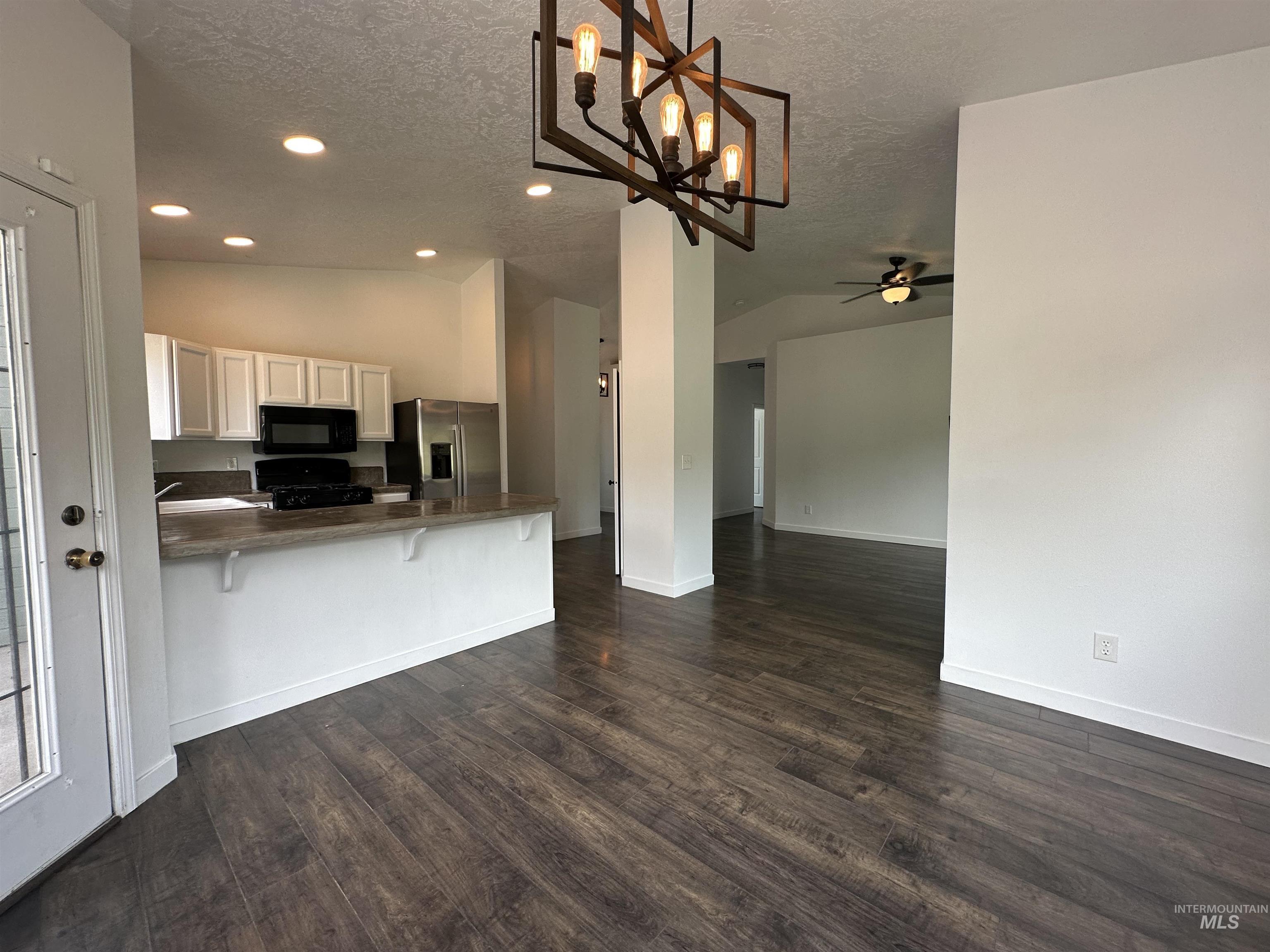1997 E Gull Cove Pl, Meridian, Idaho 83642, 3 Bedrooms, 2 Bathrooms, Residential For Sale, Price $424,900, 98998744