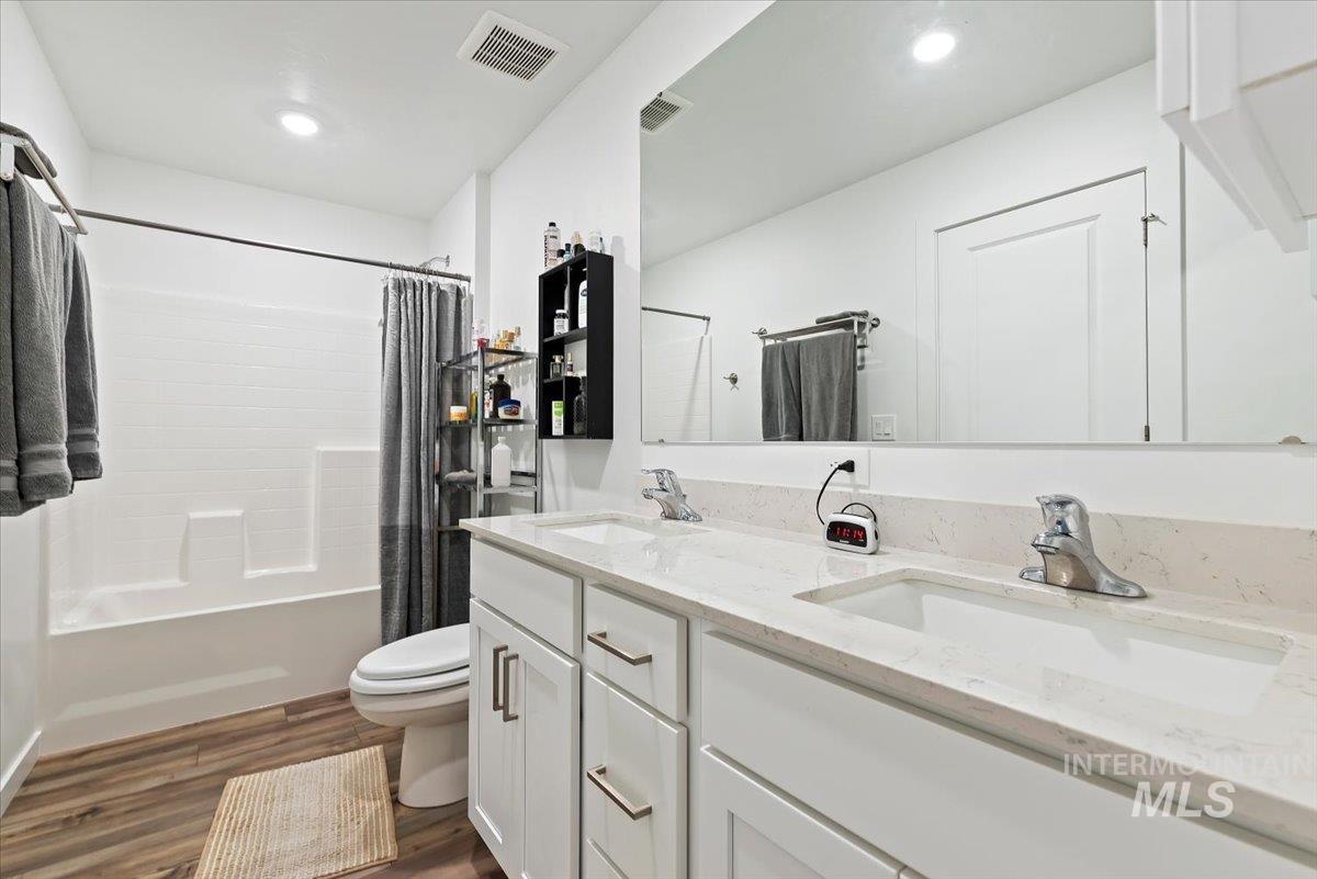 889 Education Street, Middleton, Idaho 83644, 3 Bedrooms, 2 Bathrooms, Residential For Sale, Price $399,900, 98998746