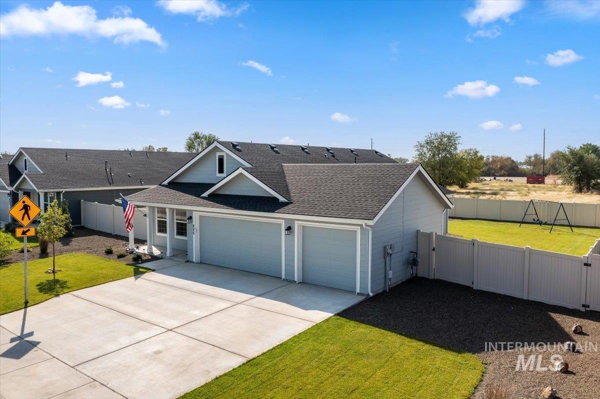 889 Education Street, Middleton, Idaho 83644, 3 Bedrooms, 2 Bathrooms, Residential For Sale, Price $399,900, 98998746