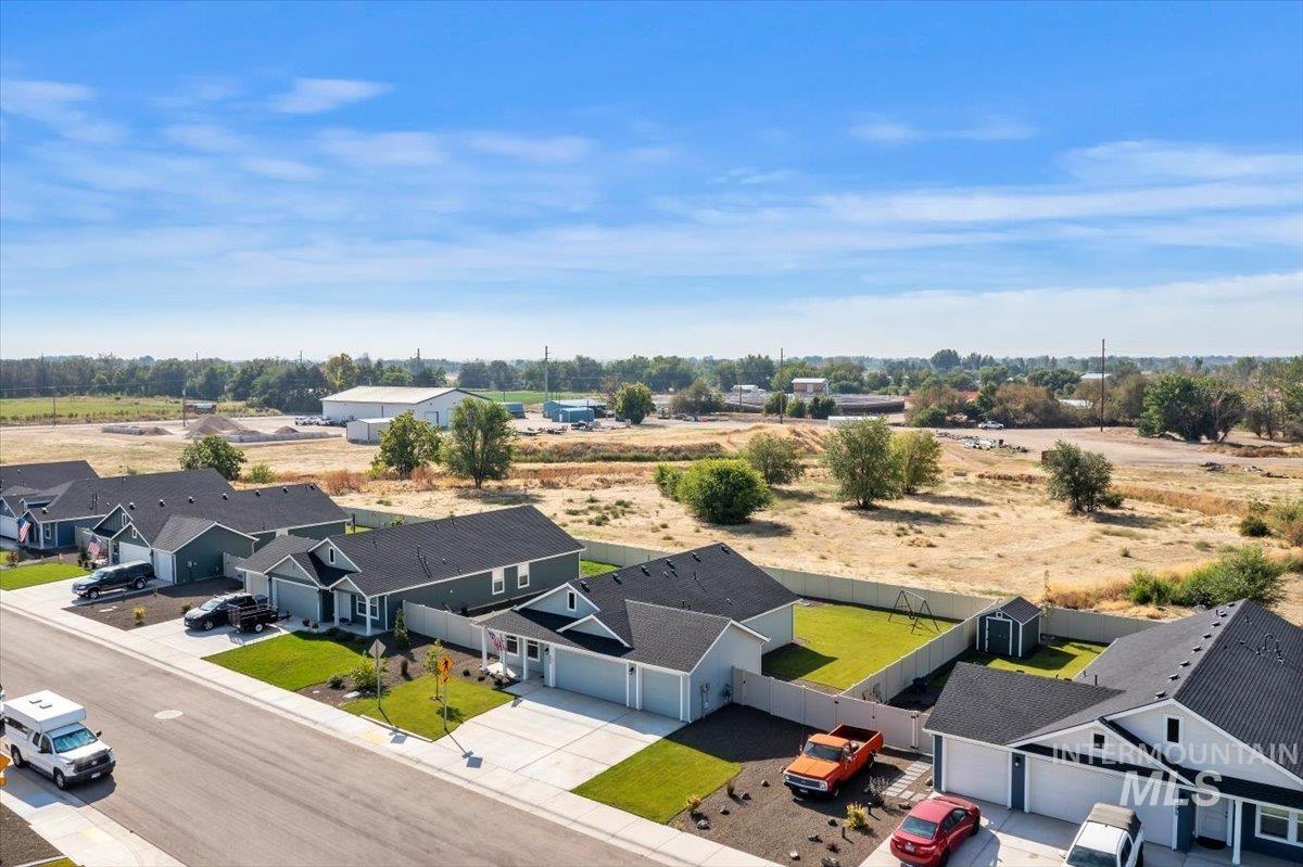 889 Education Street, Middleton, Idaho 83644, 3 Bedrooms, 2 Bathrooms, Residential For Sale, Price $399,900, 98998746