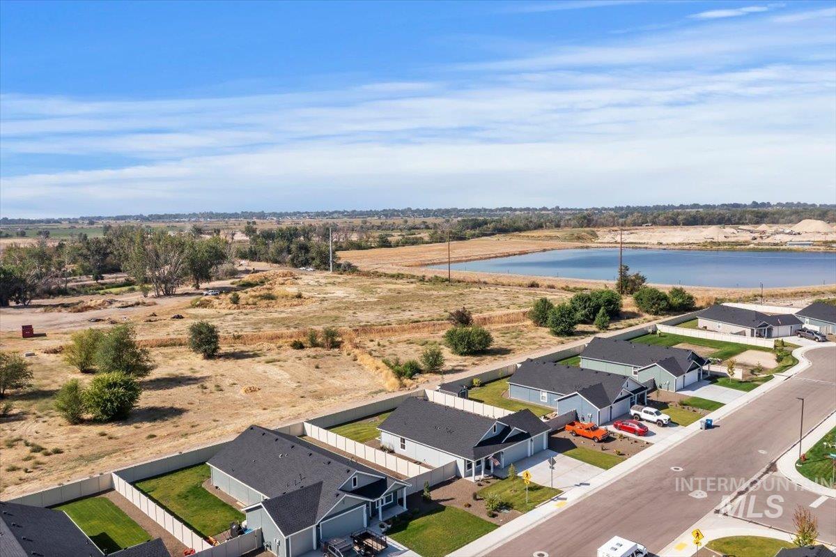 889 Education Street, Middleton, Idaho 83644, 3 Bedrooms, 2 Bathrooms, Residential For Sale, Price $399,900, 98998746
