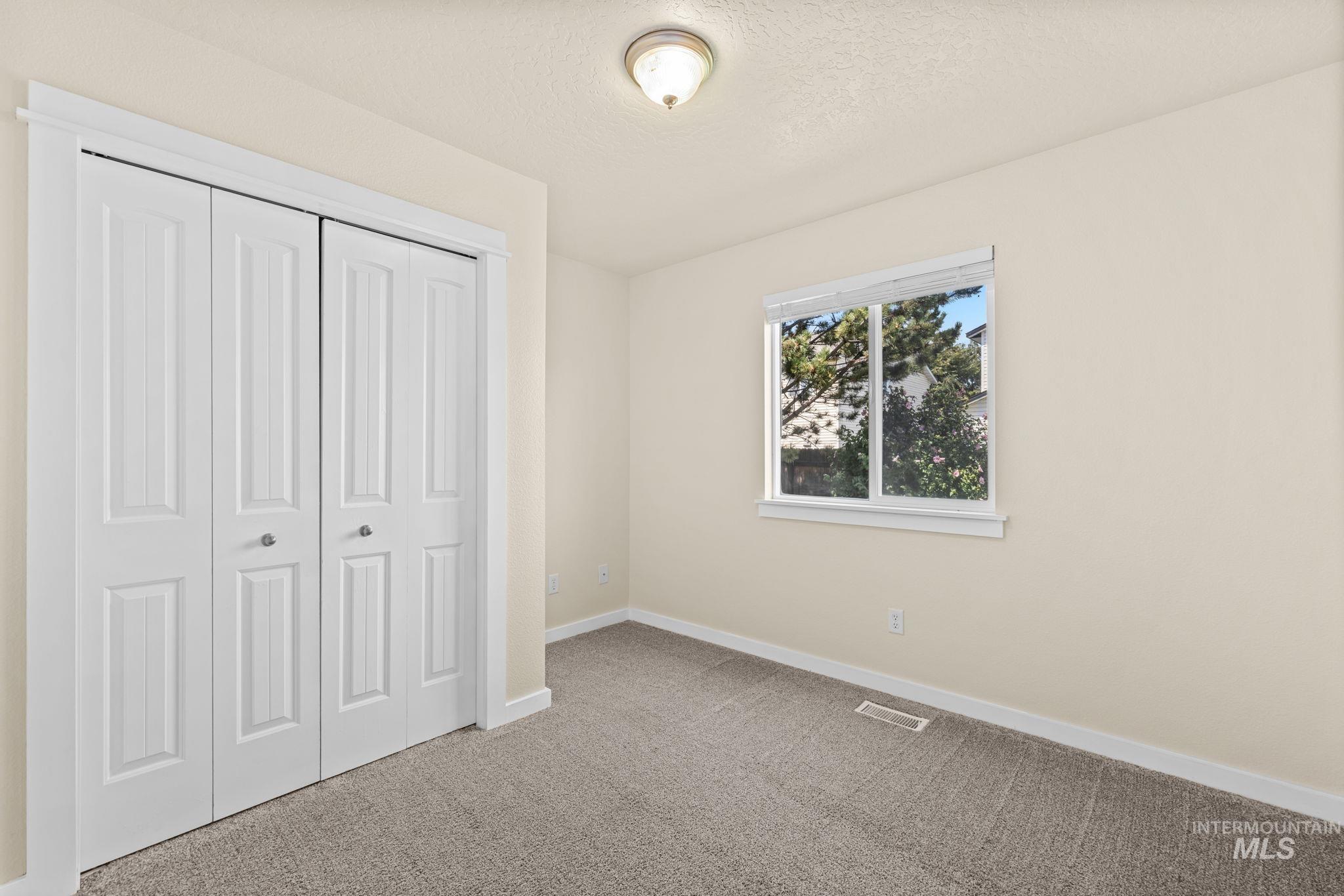10570 Gossamer Ct, Nampa, Idaho 83687, 3 Bedrooms, 2 Bathrooms, Residential For Sale, Price $375,000, 98998747