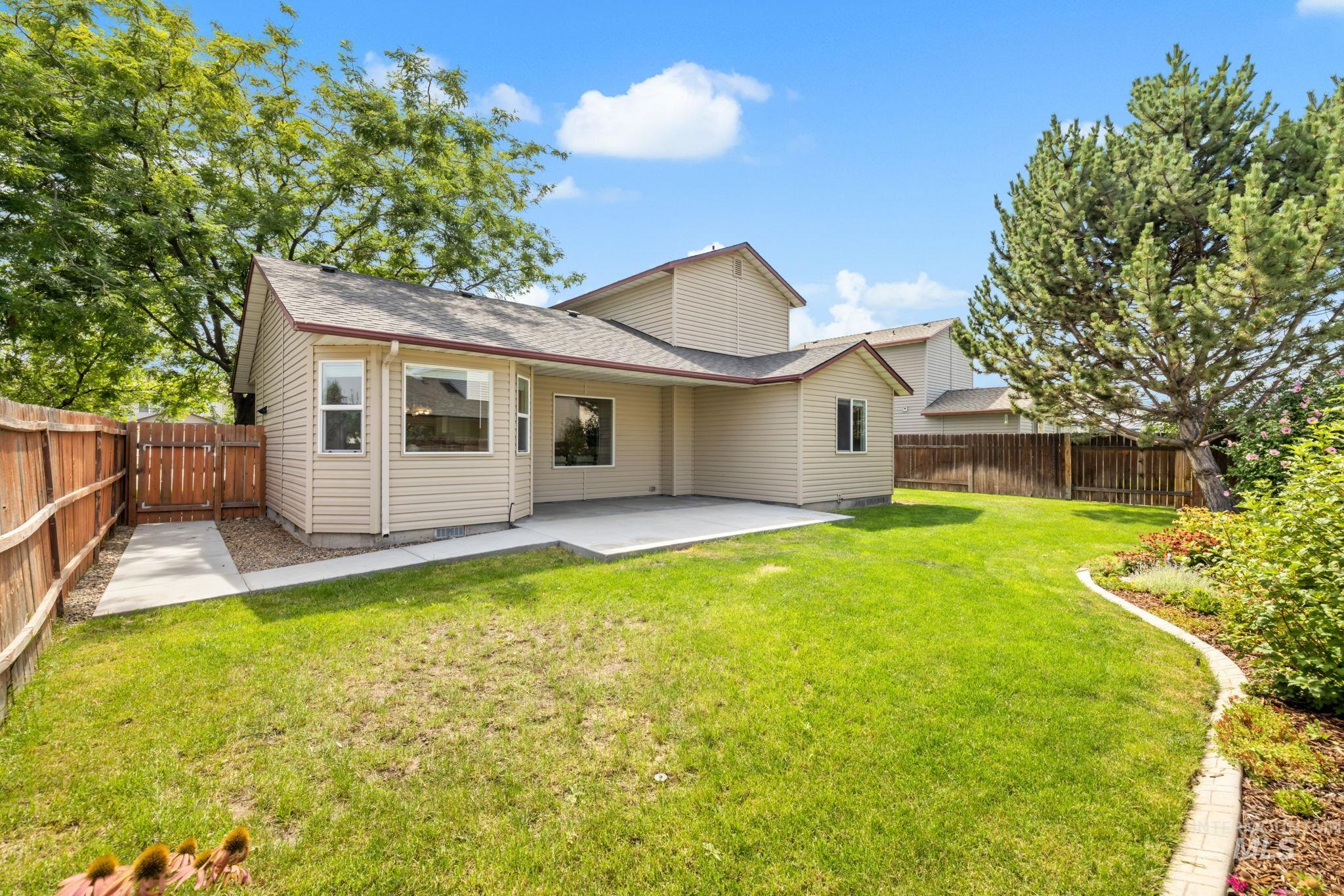 10570 Gossamer Ct, Nampa, Idaho 83687, 3 Bedrooms, 2 Bathrooms, Residential For Sale, Price $375,000, 98998747
