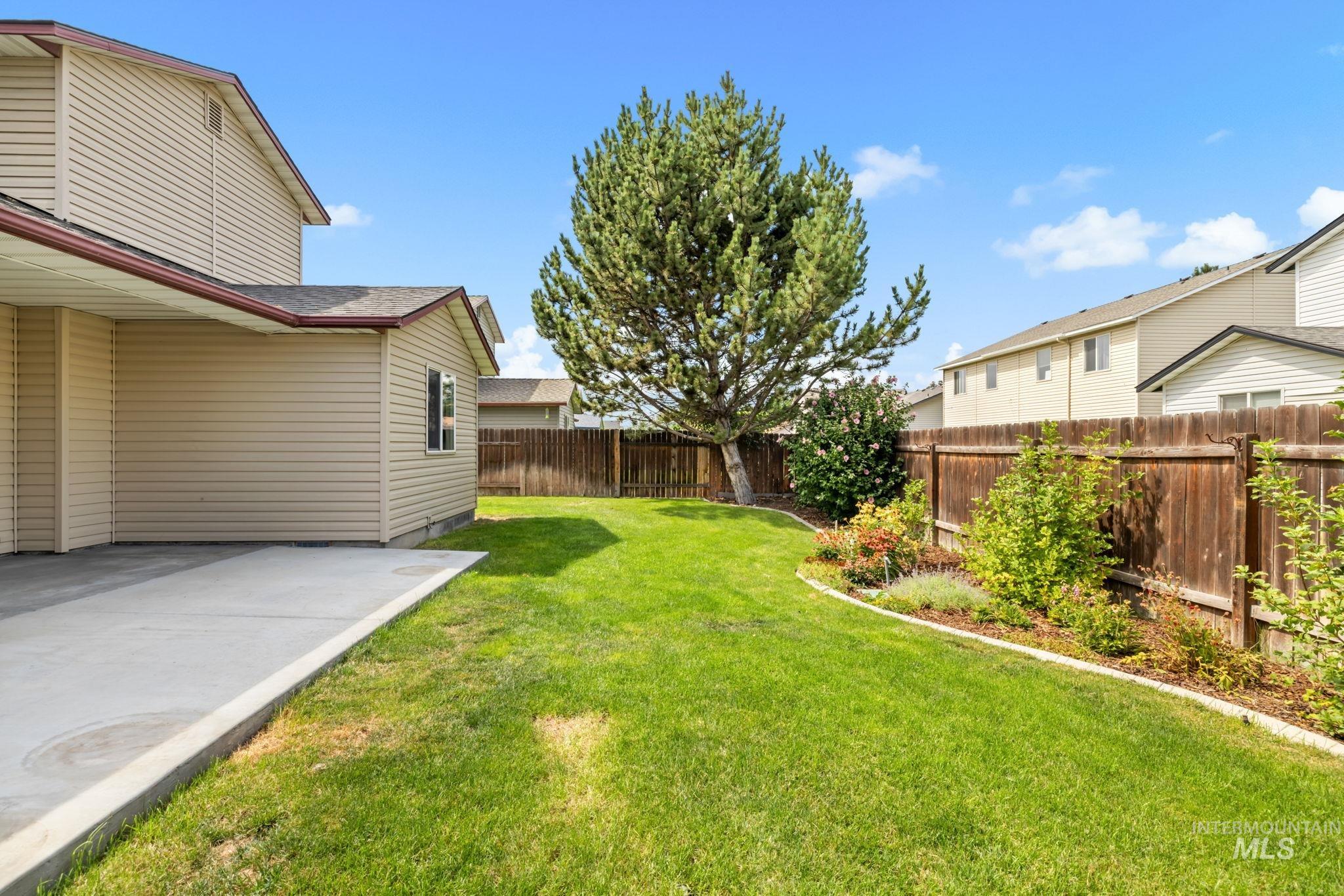 10570 Gossamer Ct, Nampa, Idaho 83687, 3 Bedrooms, 2 Bathrooms, Residential For Sale, Price $375,000, 98998747