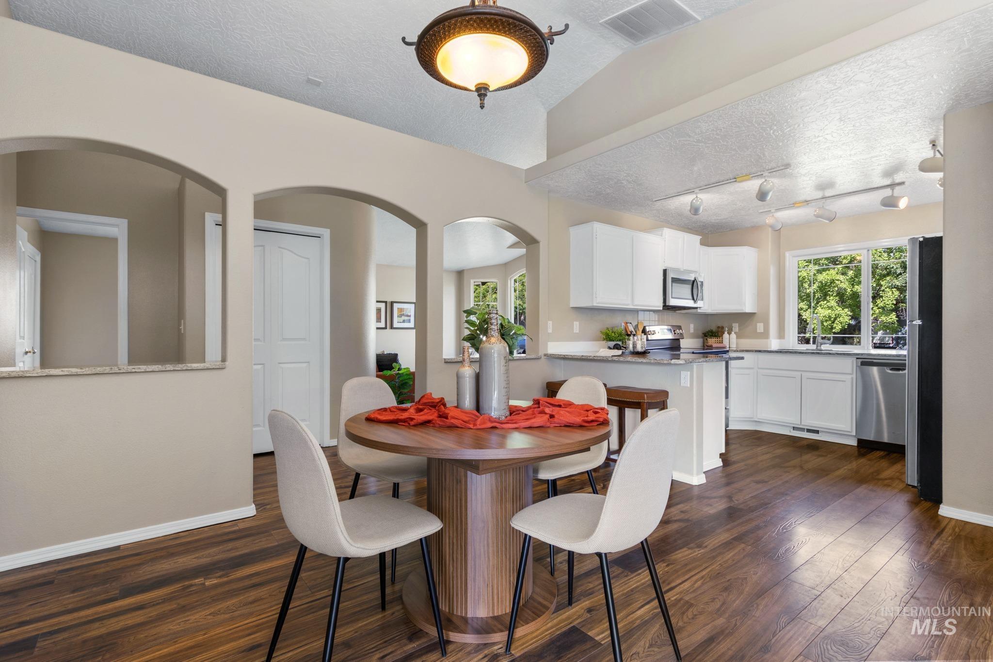 187 W Chrisfield Dr, Meridian, Idaho 83646, 3 Bedrooms, 2 Bathrooms, Residential For Sale, Price $429,900, 98998748