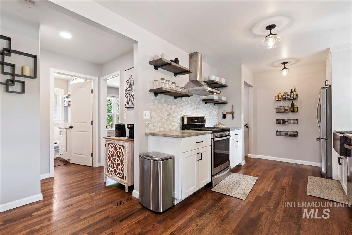 616 Brookdale Dr., Boise, Idaho 83712, 3 Bedrooms, 2 Bathrooms, Residential For Sale, Price $739,900, 98998751