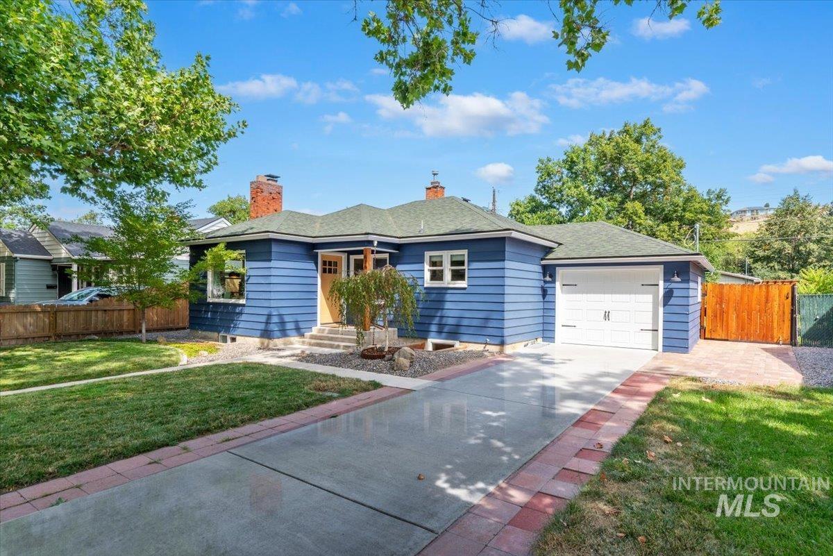 616 Brookdale Dr., Boise, Idaho 83712, 3 Bedrooms, 2 Bathrooms, Residential For Sale, Price $739,900, 98998751