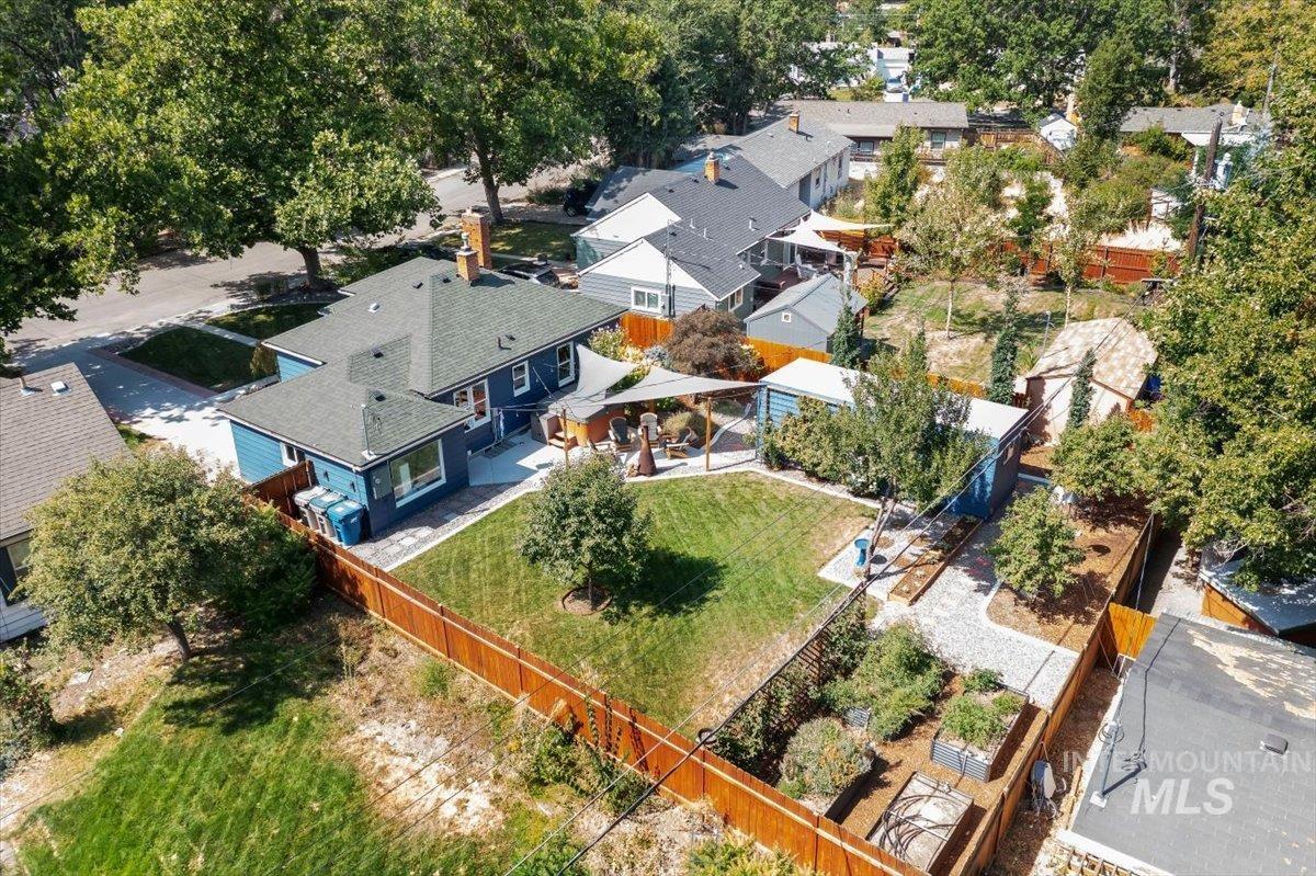 616 Brookdale Dr., Boise, Idaho 83712, 3 Bedrooms, 2 Bathrooms, Residential For Sale, Price $739,900, 98998751