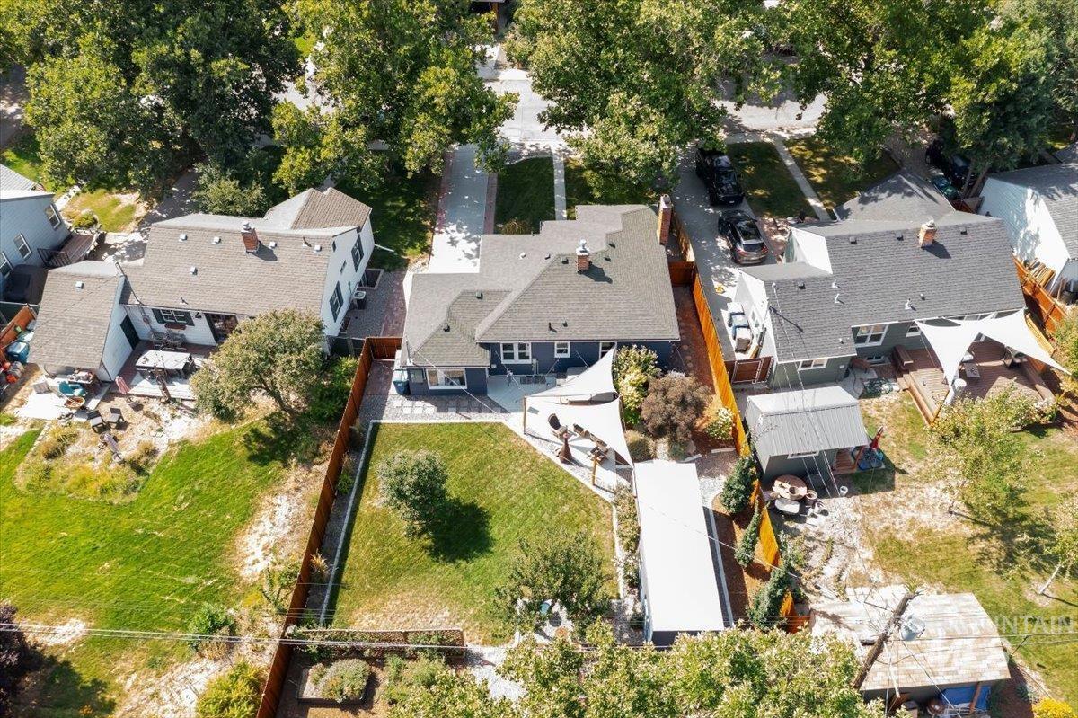 616 Brookdale Dr., Boise, Idaho 83712, 3 Bedrooms, 2 Bathrooms, Residential For Sale, Price $739,900, 98998751