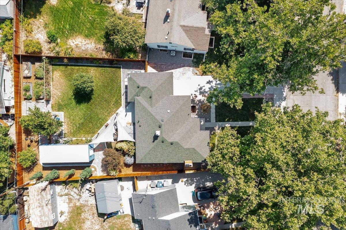 616 Brookdale Dr., Boise, Idaho 83712, 3 Bedrooms, 2 Bathrooms, Residential For Sale, Price $739,900, 98998751