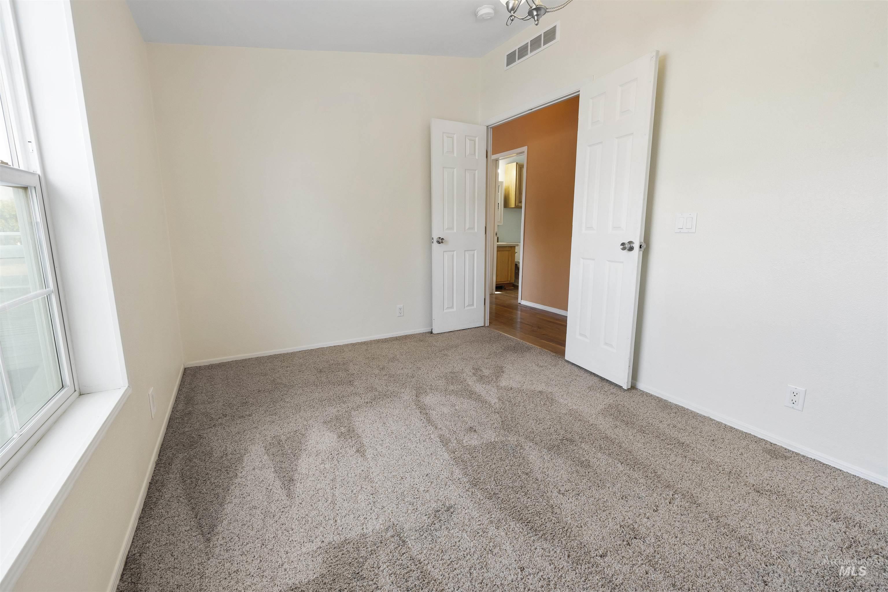 1127 16th ave, Clarkston, Washington 99403, 2 Bedrooms, 2 Bathrooms, Residential For Sale, Price $319,900, 98998752